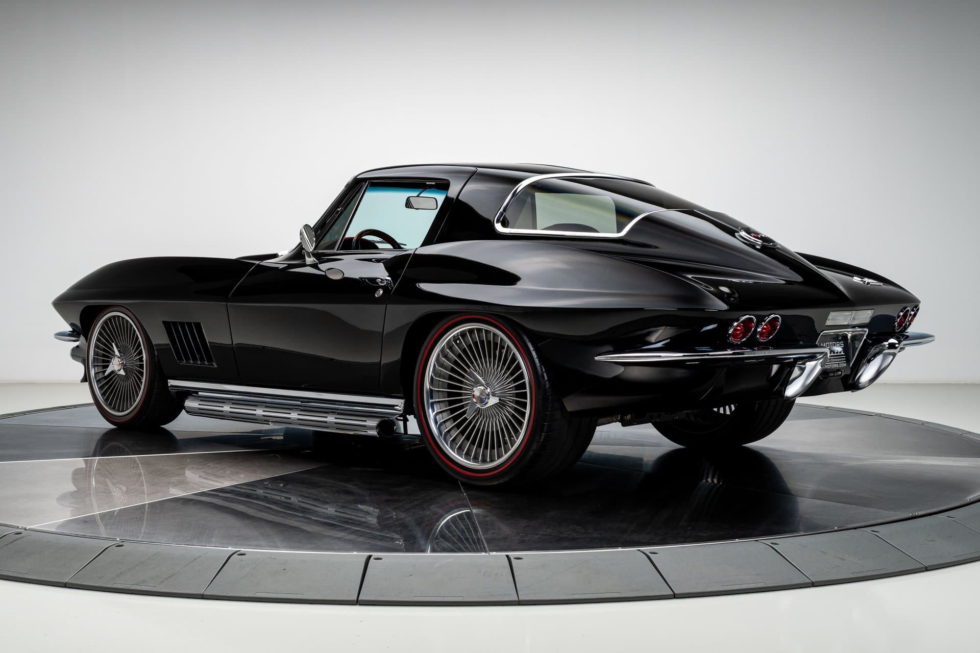 1965 Chevrolet Corvette thumbnail 7