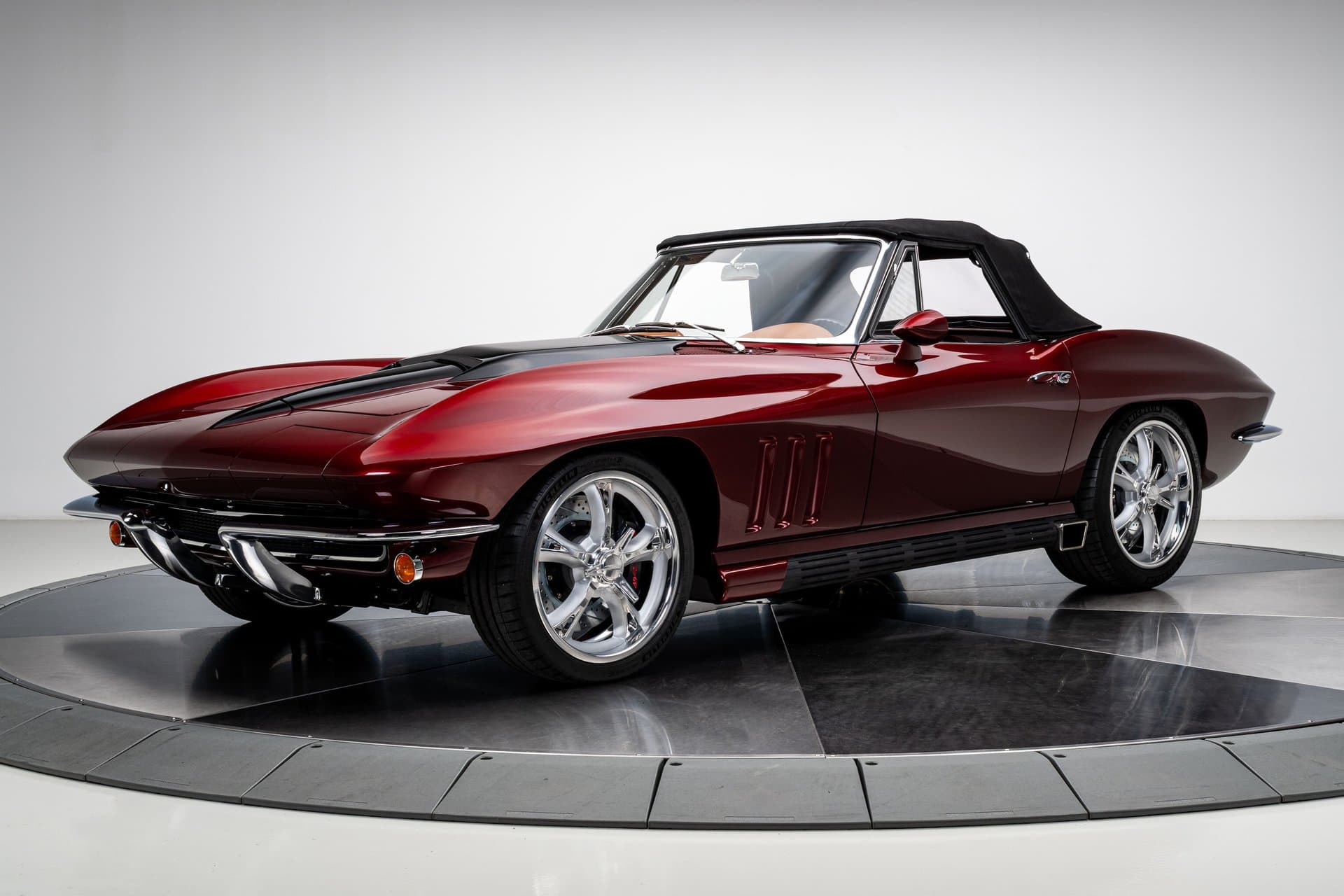 1966 Chevrolet Corvette thumbnail 3