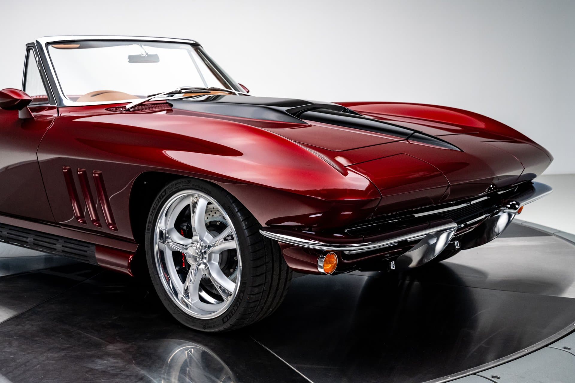 1966 Chevrolet Corvette thumbnail 5