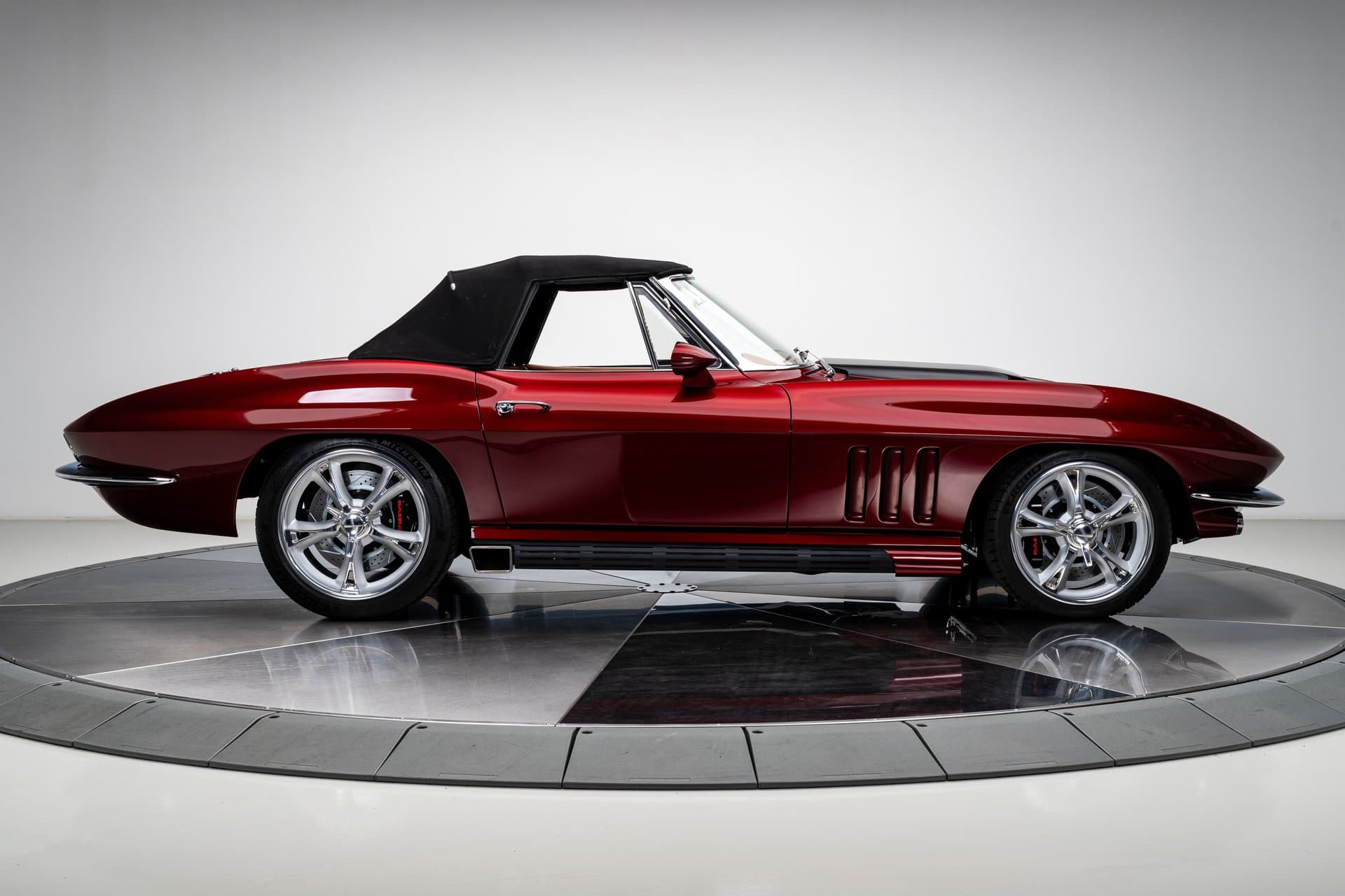 1966 Chevrolet Corvette thumbnail 7