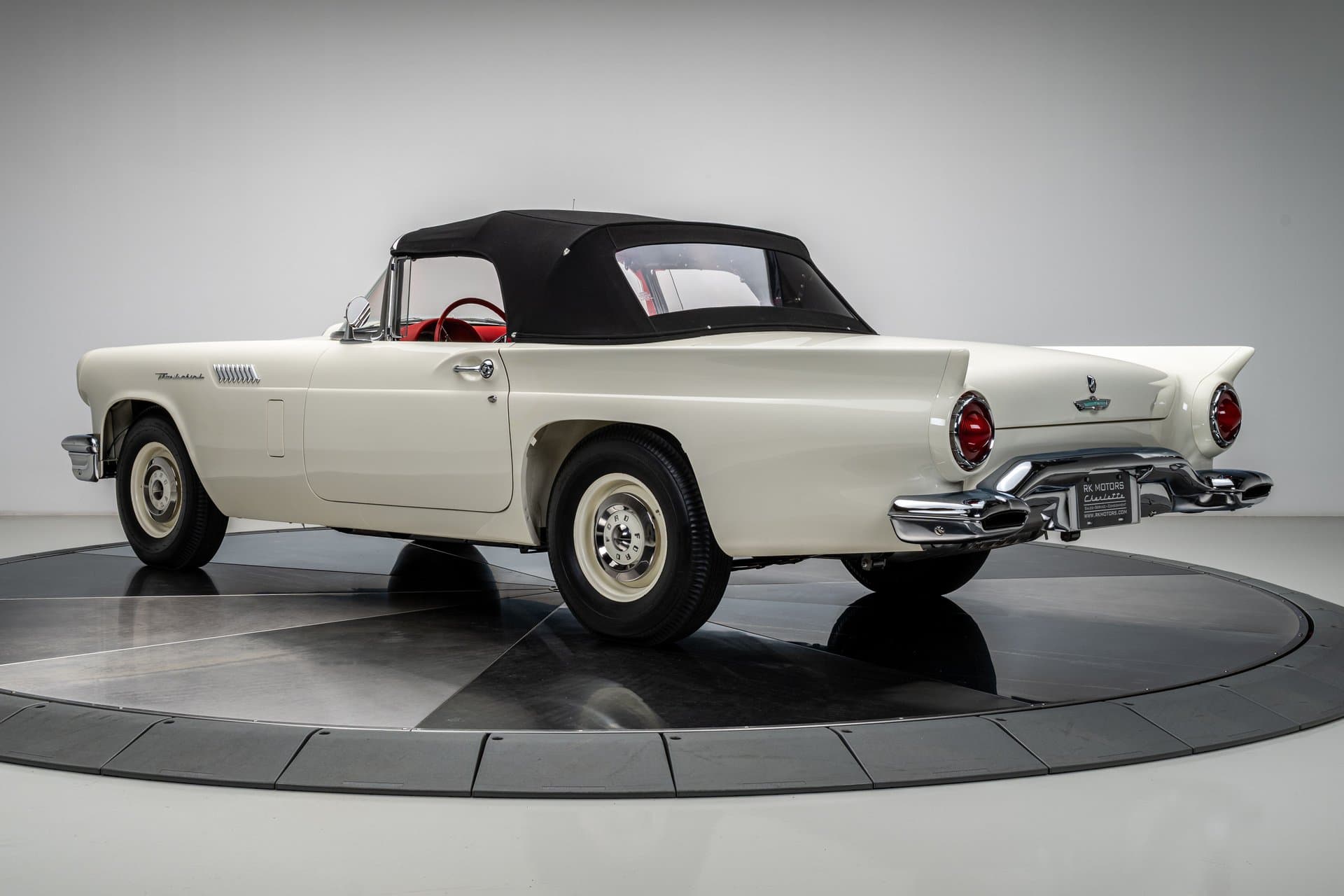 1957 Ford Thunderbird thumbnail 6