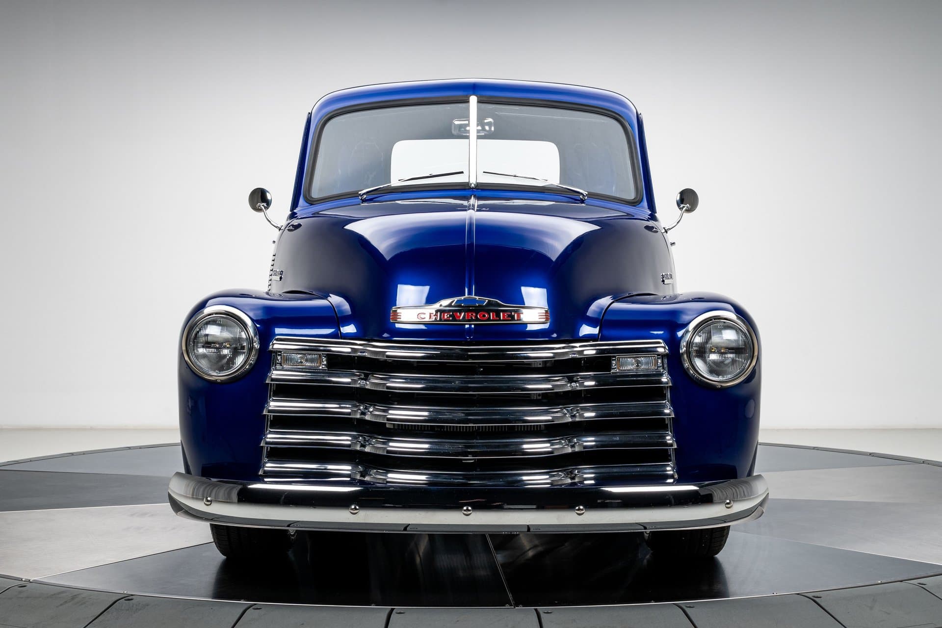 1952 Chevrolet 3600 Pickup Truck thumbnail 4