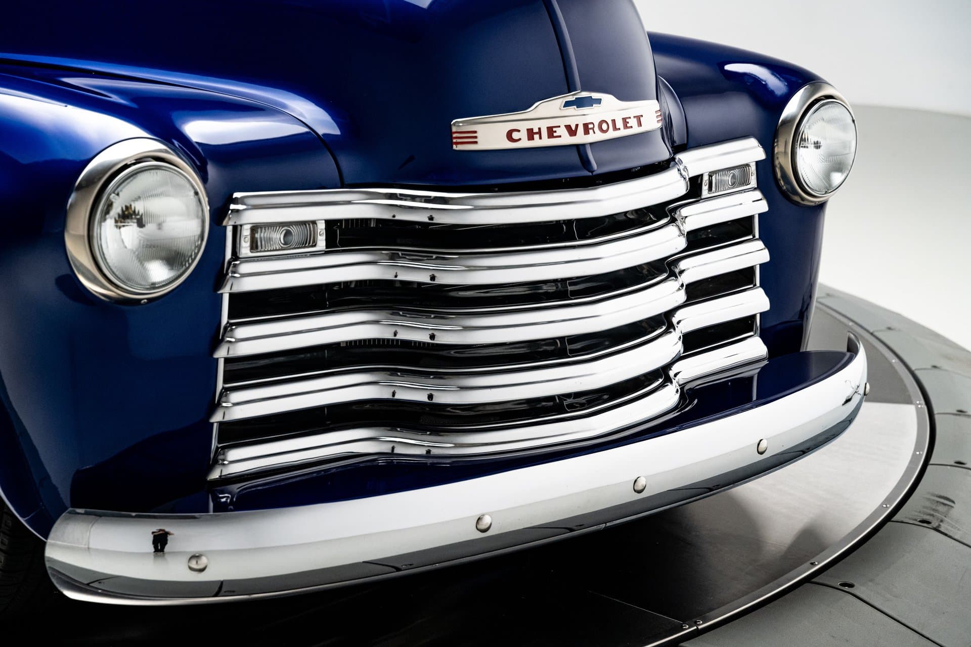 1952 Chevrolet 3600 Pickup Truck thumbnail 6