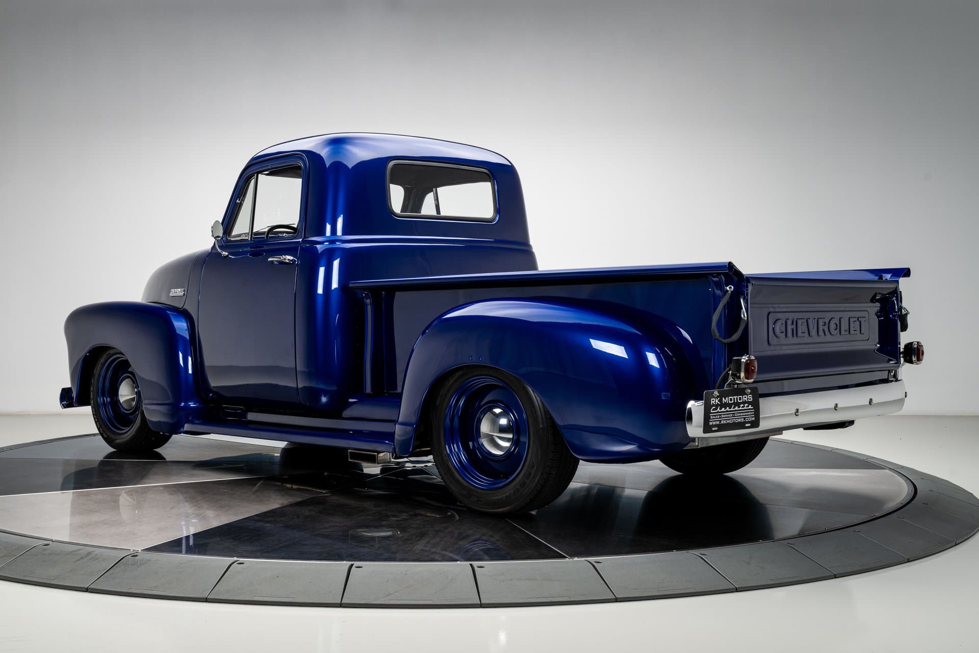 1952 Chevrolet 3600 Pickup Truck thumbnail 10
