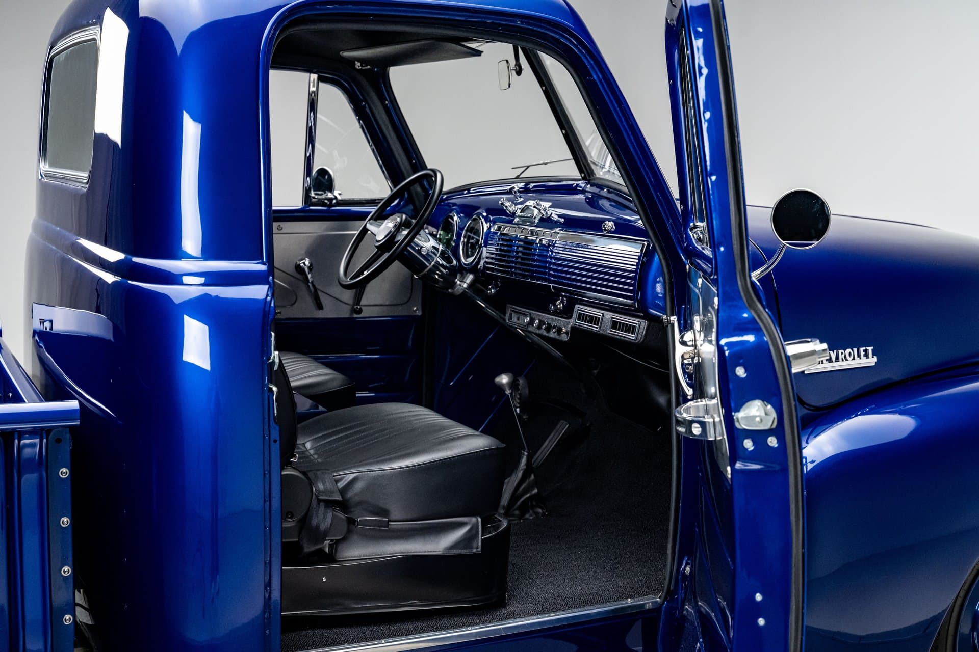 1952 Chevrolet 3600 Pickup Truck thumbnail 24