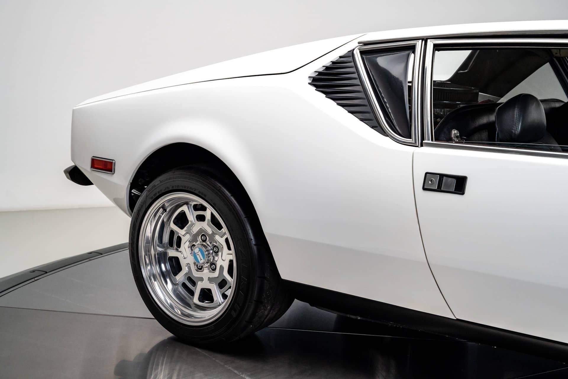 1974 De Tomaso Pantera L thumbnail 10