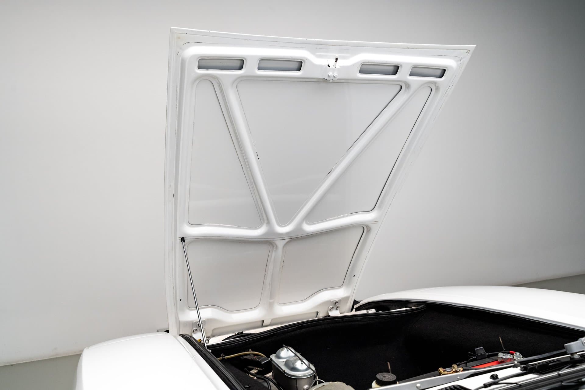 1974 De Tomaso Pantera L thumbnail 13
