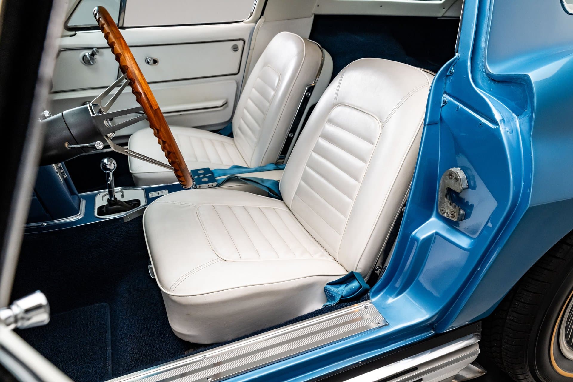 1966 Chevrolet Corvette thumbnail 17