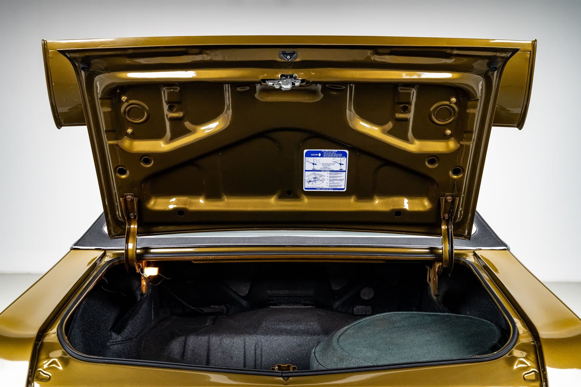 1971 Pontiac GTO Judge thumbnail 12