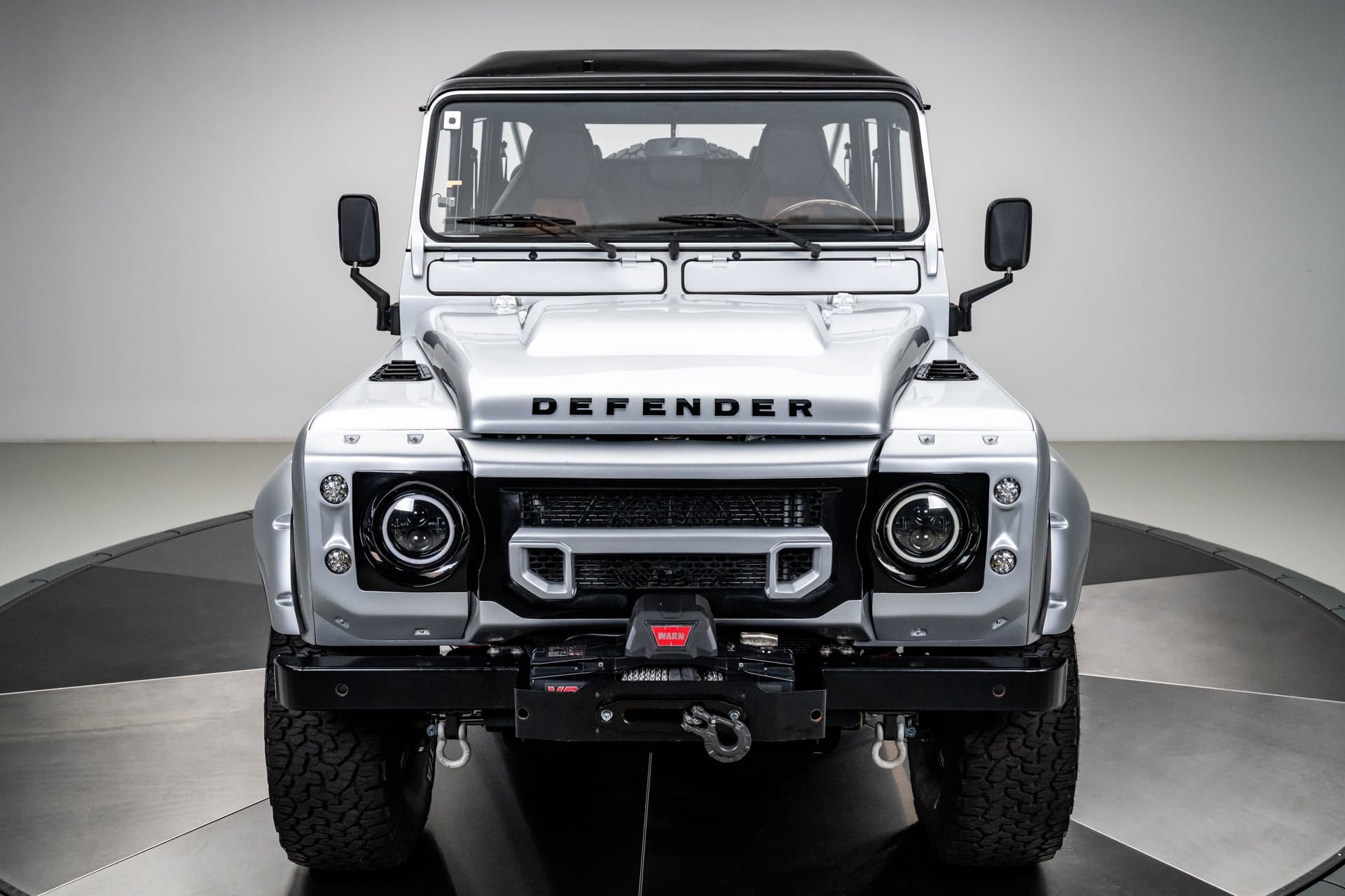 1993 Land Rover Defender 130 thumbnail 3