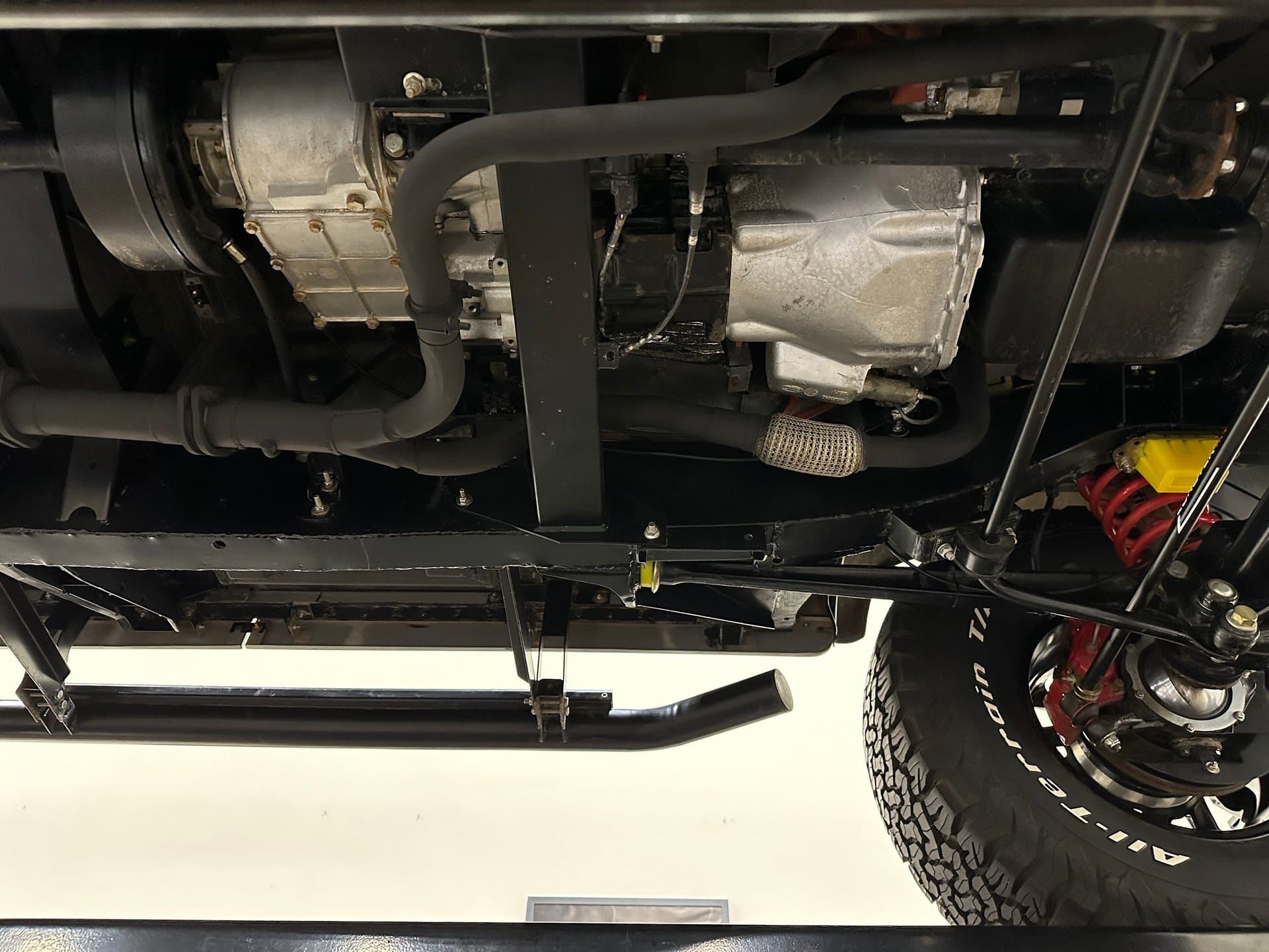1993 Land Rover Defender 130 thumbnail 24