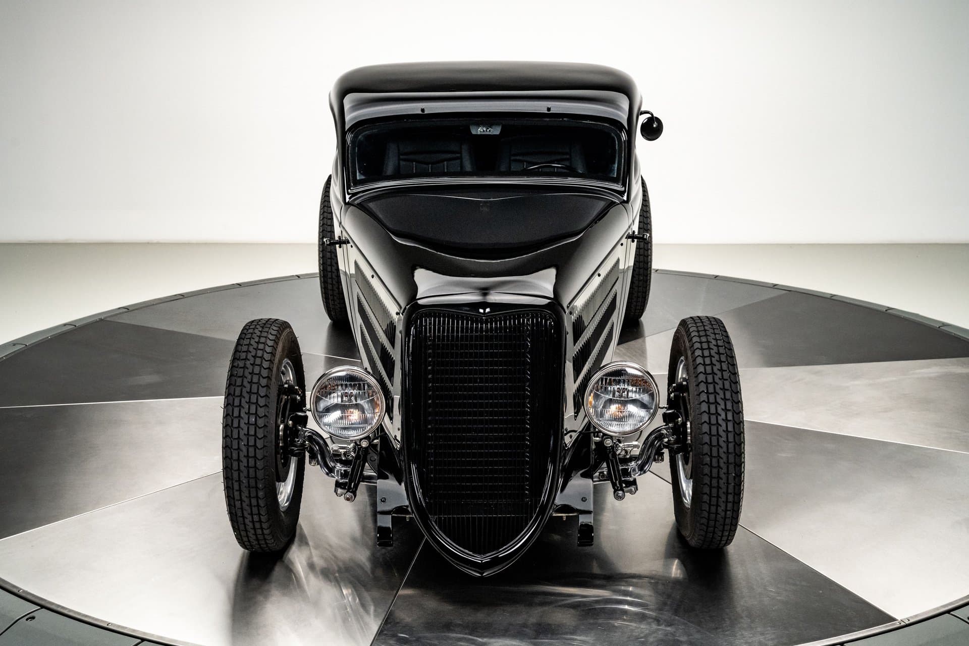 1934 Ford Coupe thumbnail 4