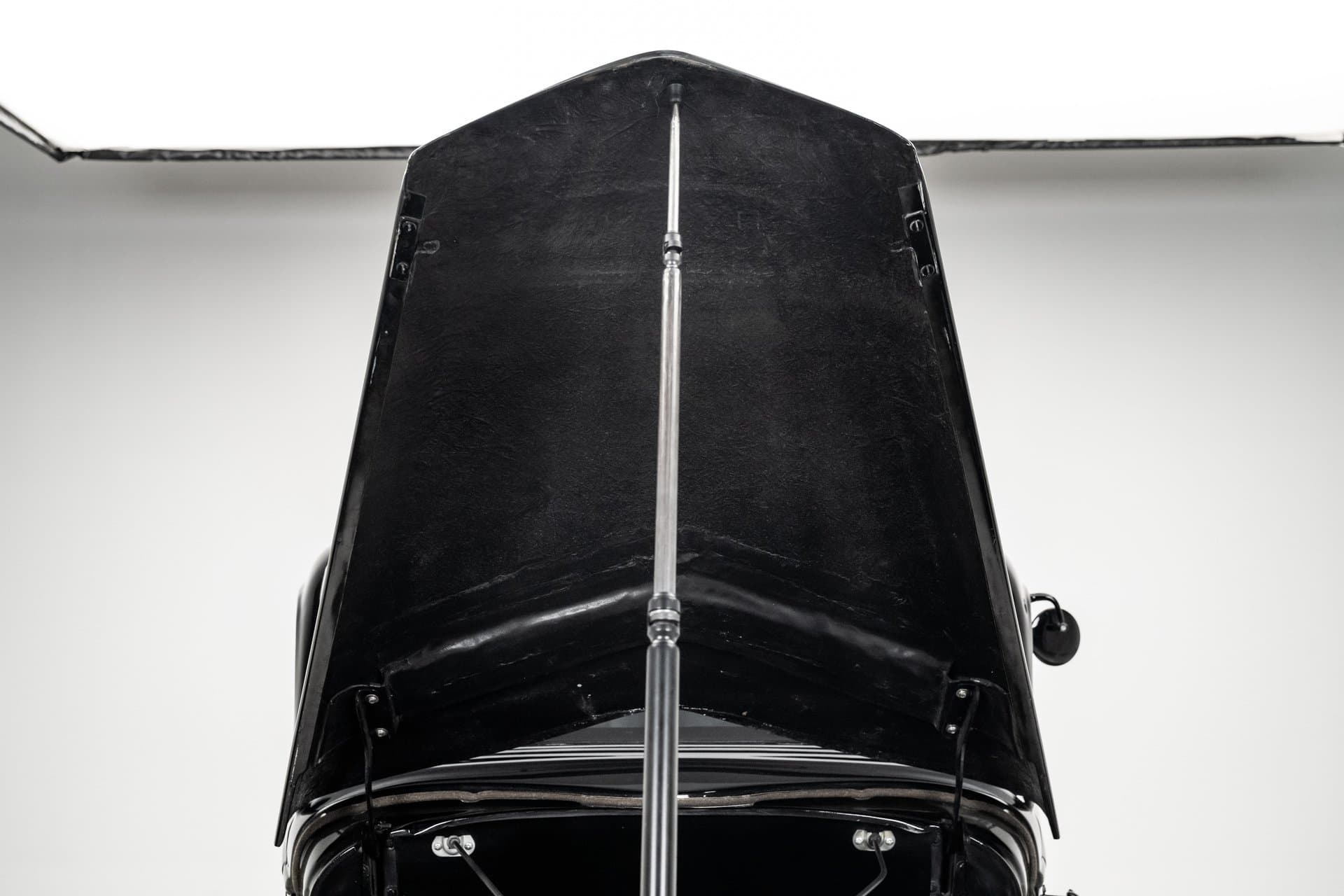 1934 Ford Coupe thumbnail 14
