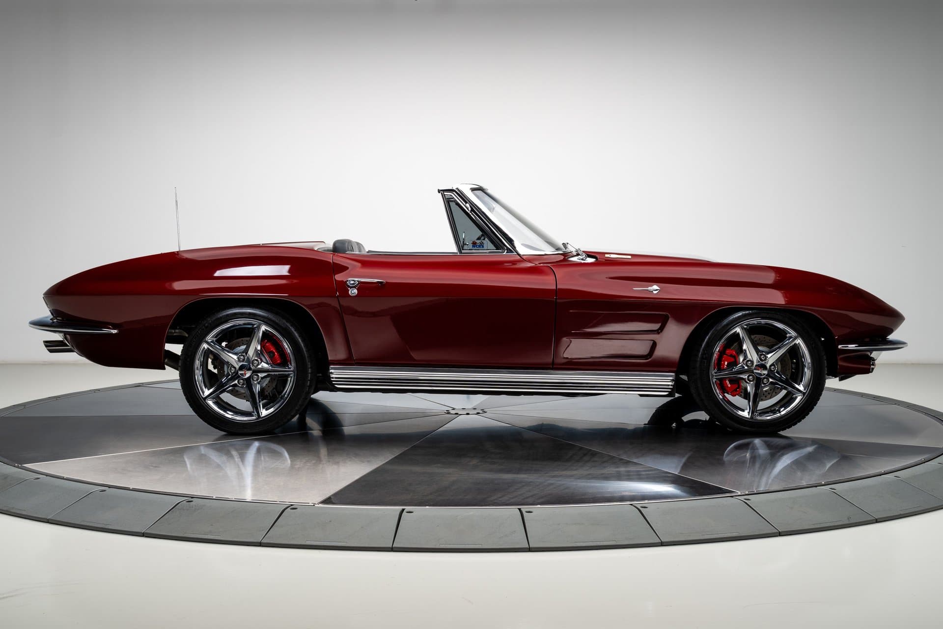 1963 Chevrolet Corvette thumbnail 7