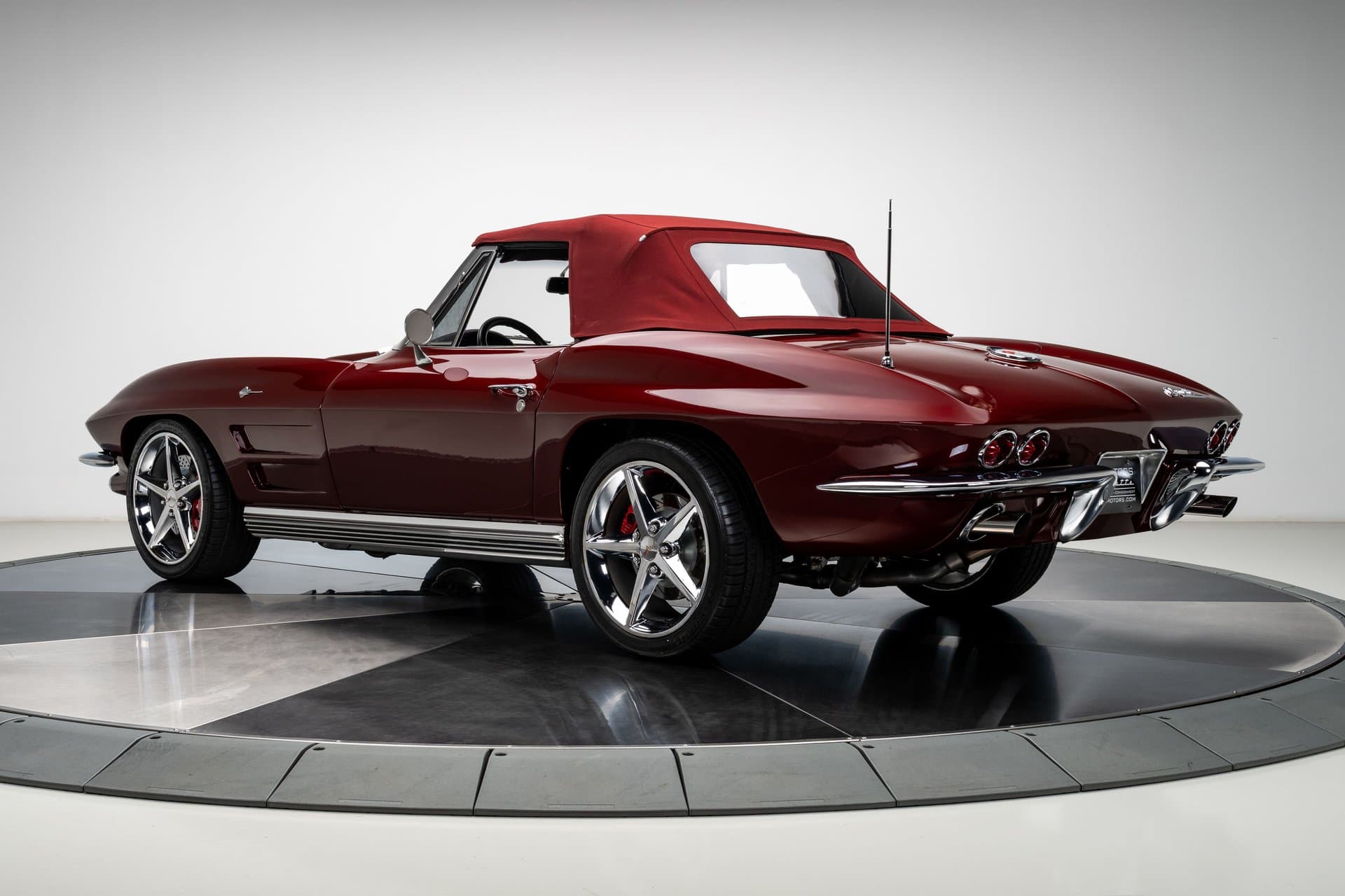 1963 Chevrolet Corvette thumbnail 9
