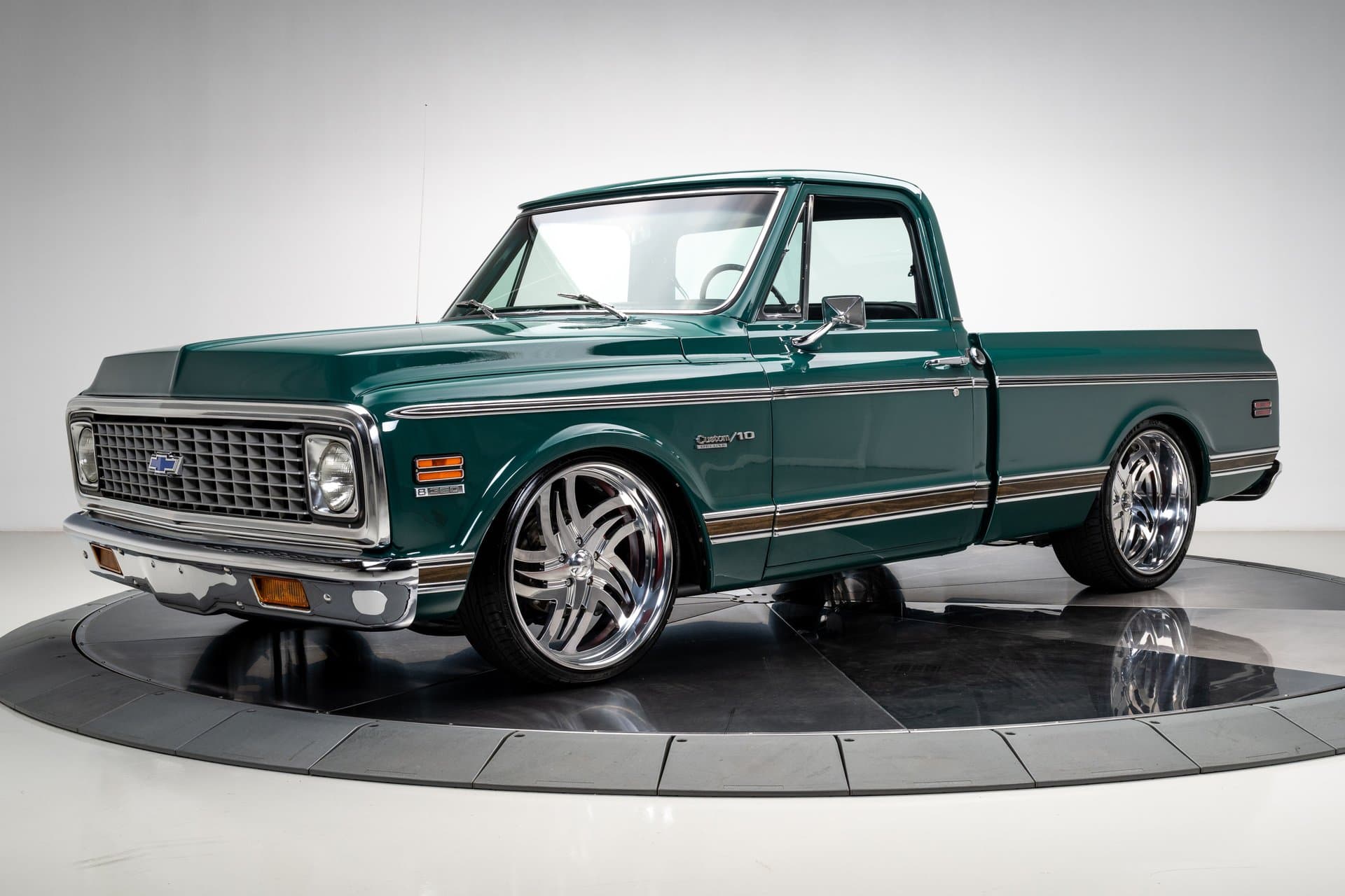 1971 Chevrolet C10 Pickup Truck thumbnail 4