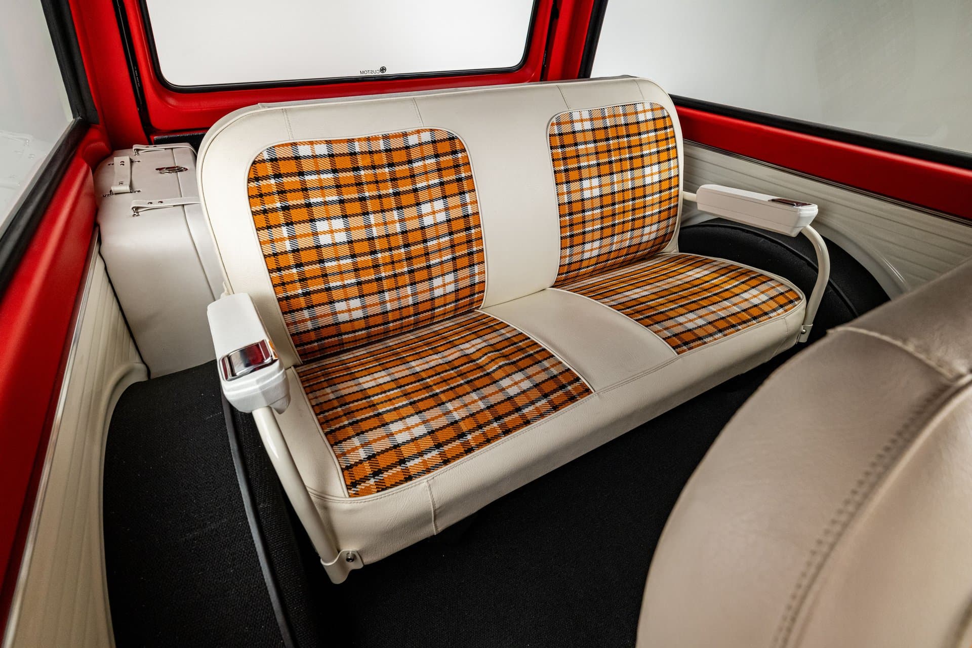 1969 Chevrolet Suburban thumbnail 23