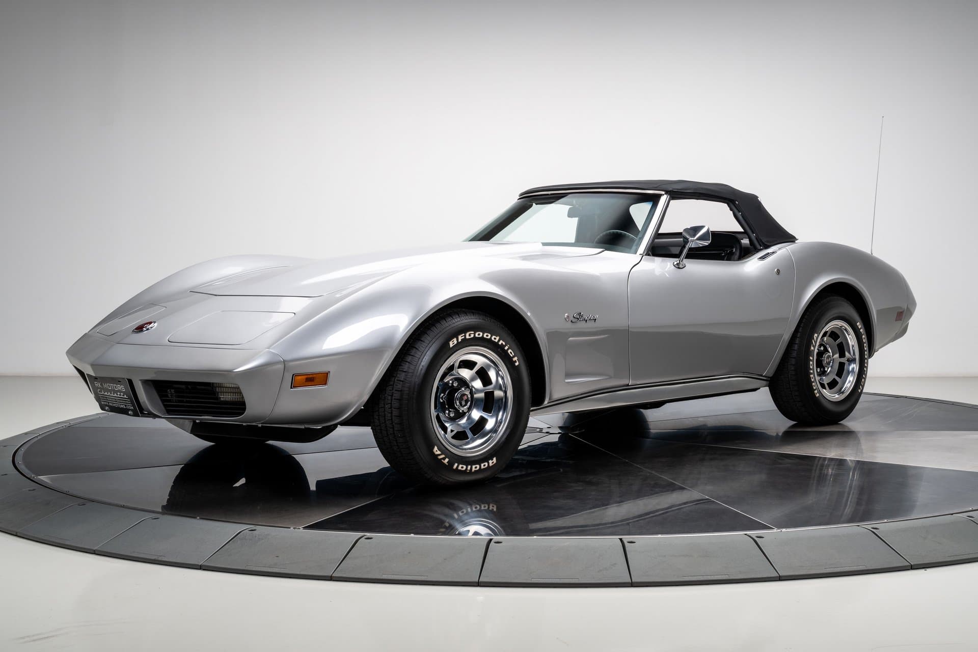 1974 Chevrolet Corvette thumbnail 3