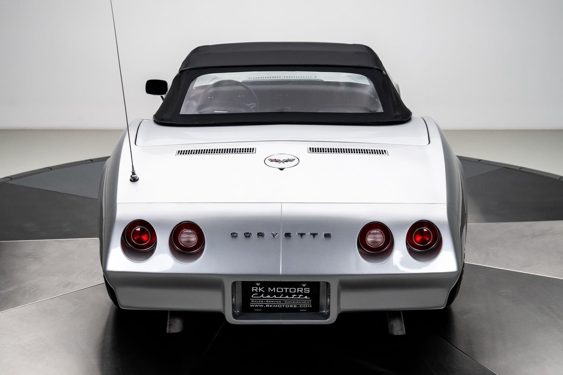 1974 Chevrolet Corvette thumbnail 10
