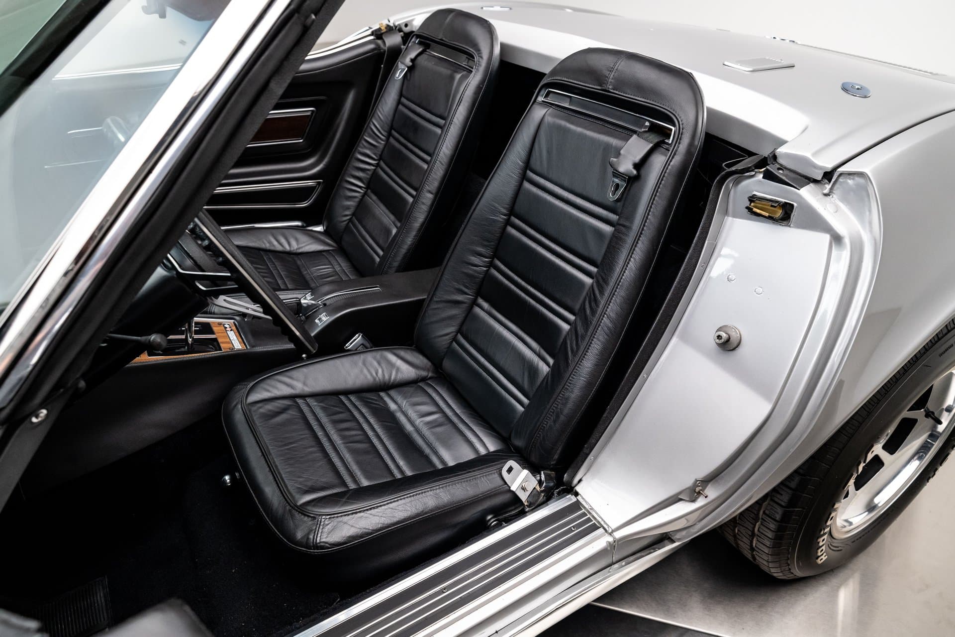 1974 Chevrolet Corvette thumbnail 18