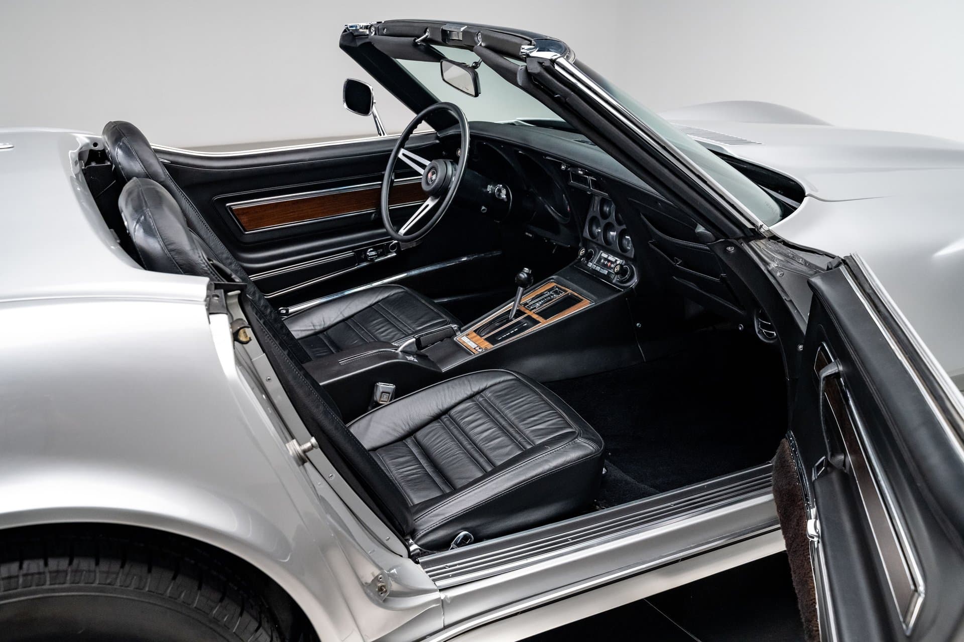 1974 Chevrolet Corvette thumbnail 23