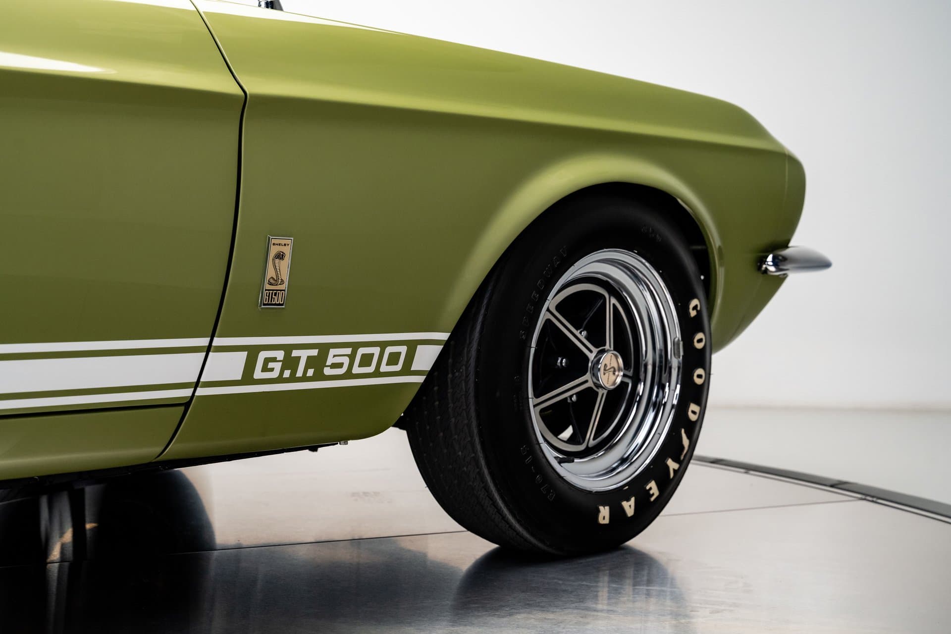1967 Ford Mustang Shelby GT500 thumbnail 4