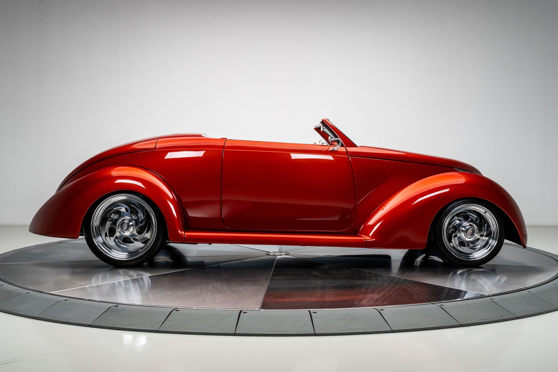 1937 Ford Roadster thumbnail 9