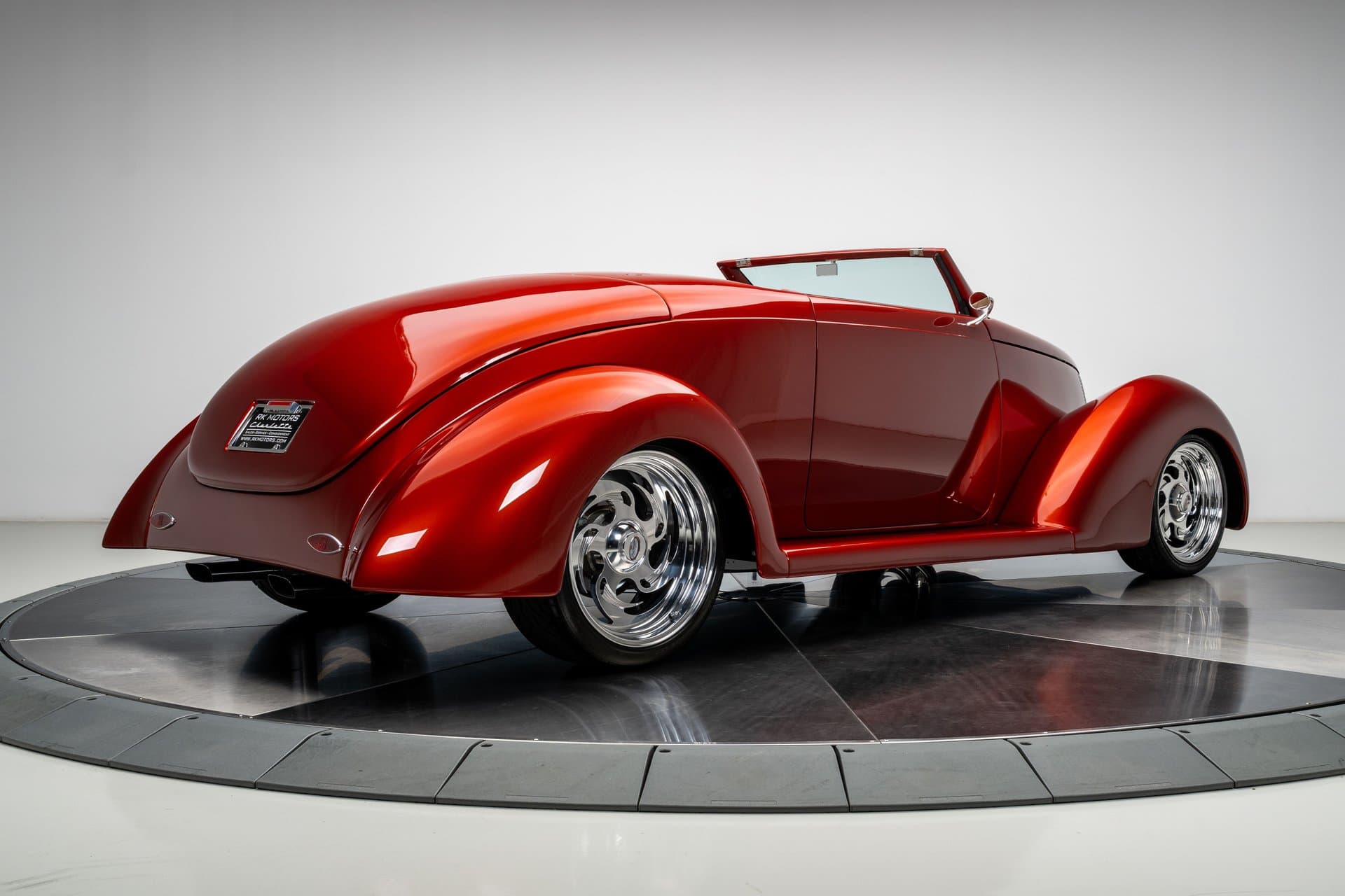 1937 Ford Roadster thumbnail 10