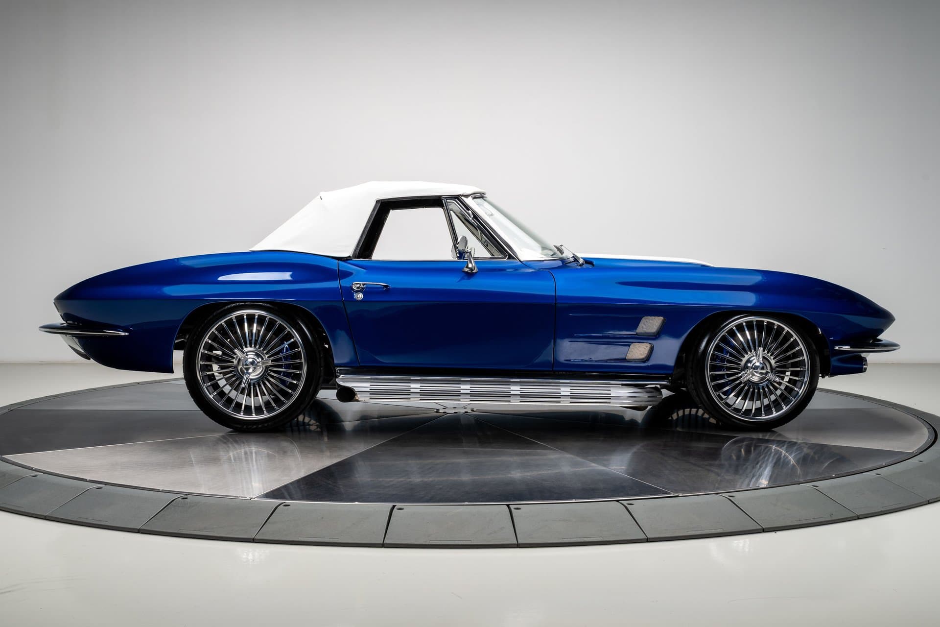 1964 Chevrolet Corvette thumbnail 8