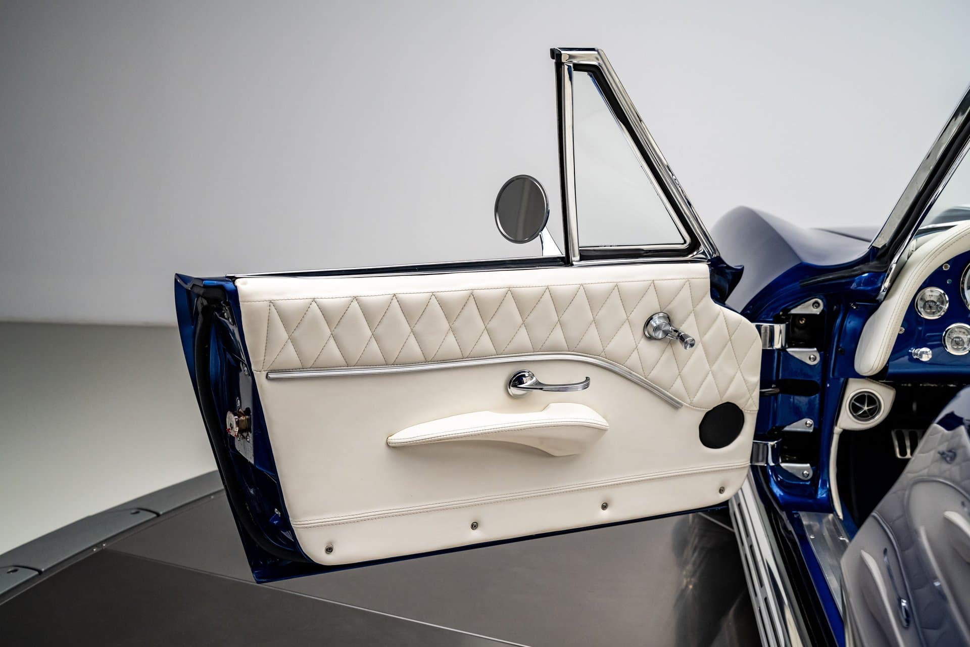 1964 Chevrolet Corvette thumbnail 18