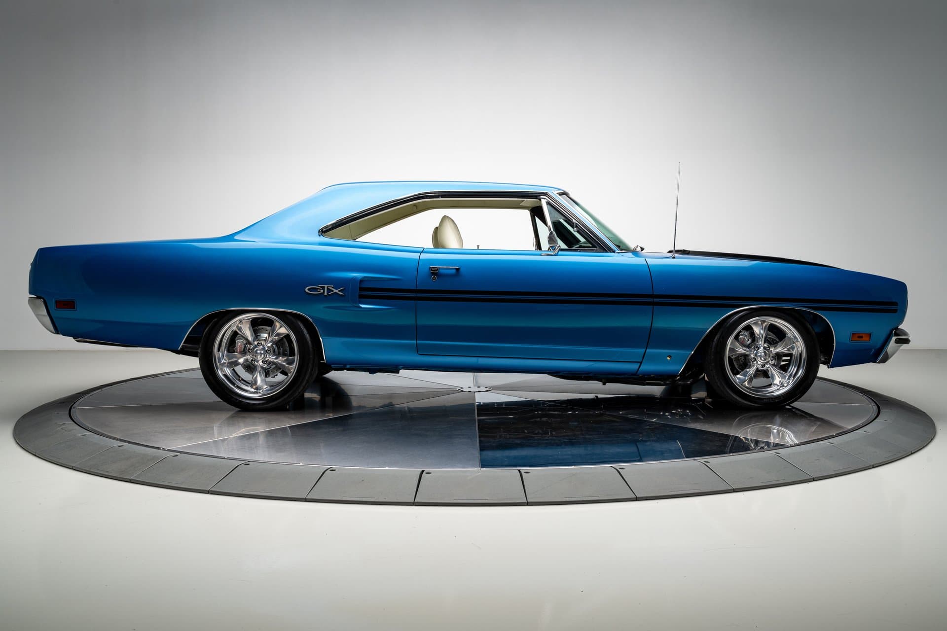 1970 Plymouth GTX thumbnail 7