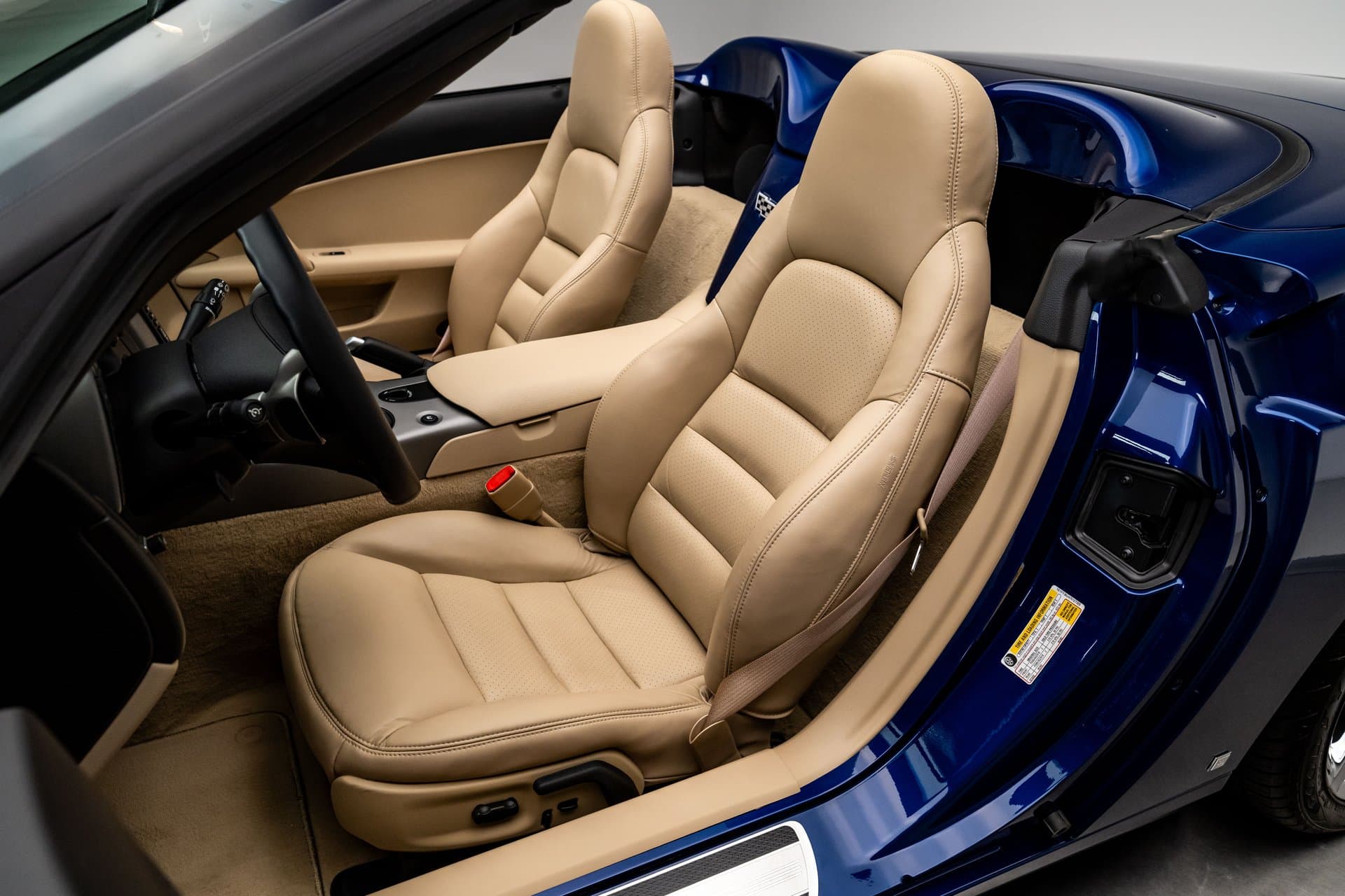 2007 Chevrolet Corvette 3LT thumbnail 16