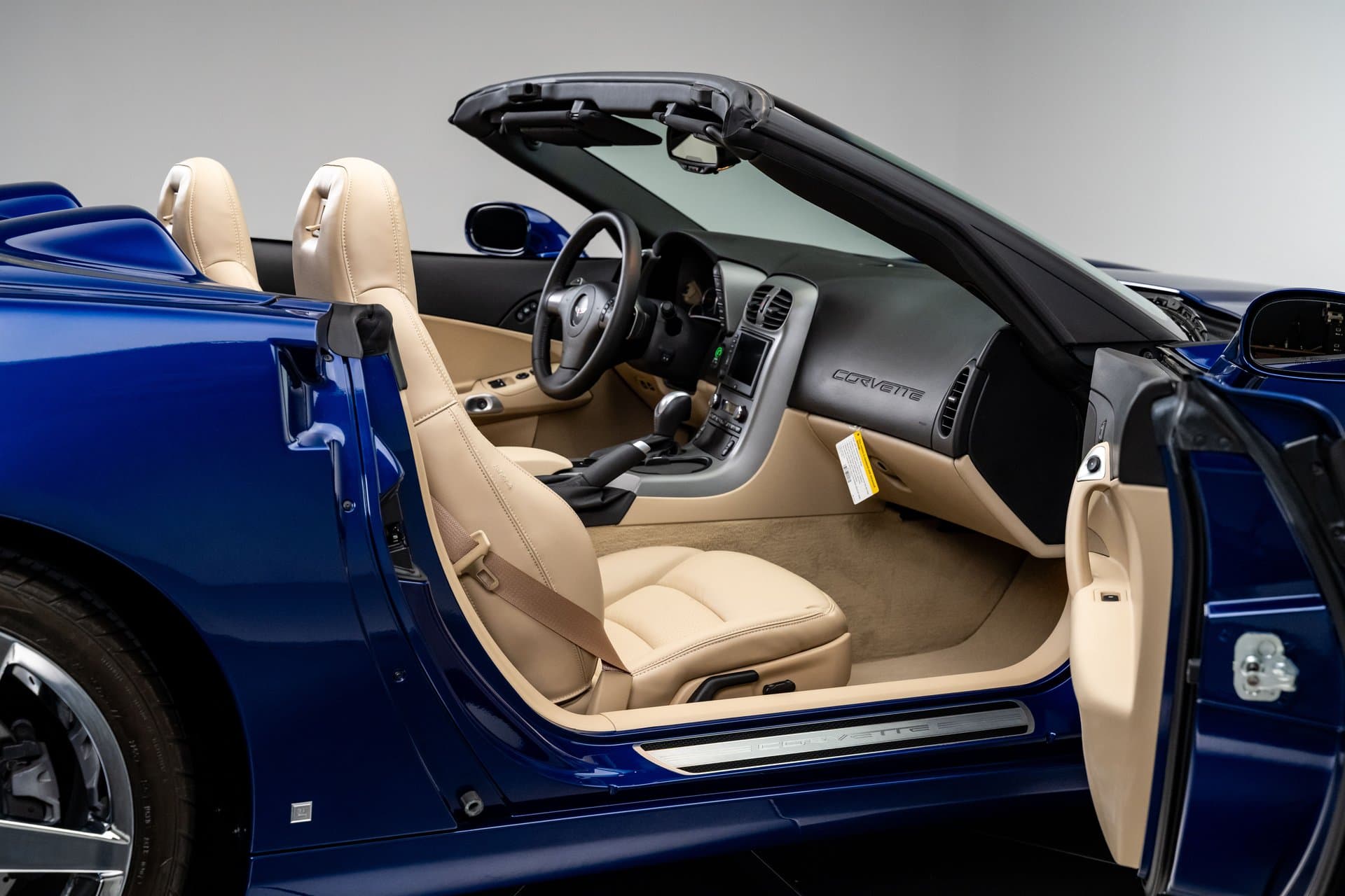 2007 Chevrolet Corvette 3LT thumbnail 25