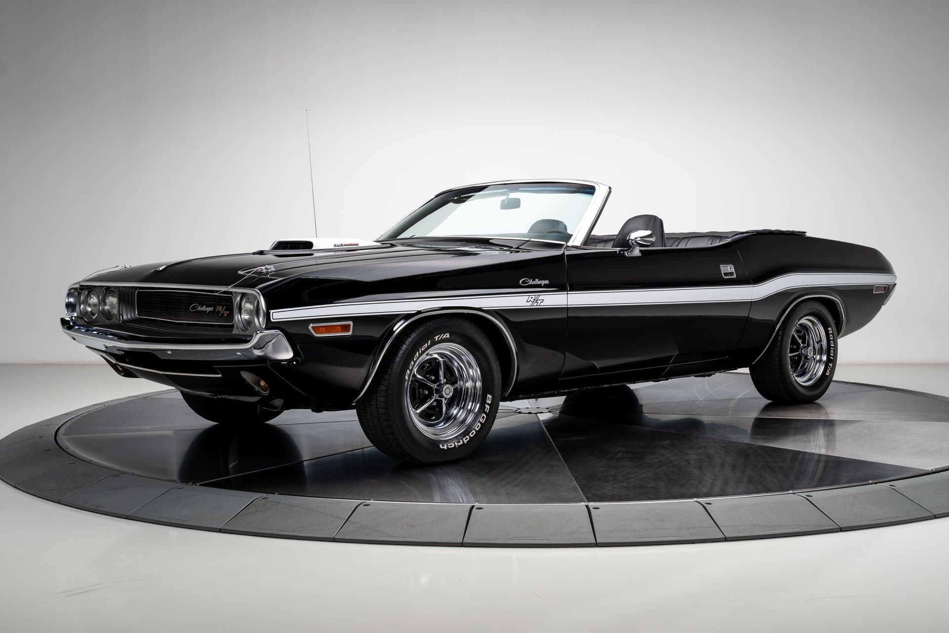 1970 Dodge Challenger R/T thumbnail 3