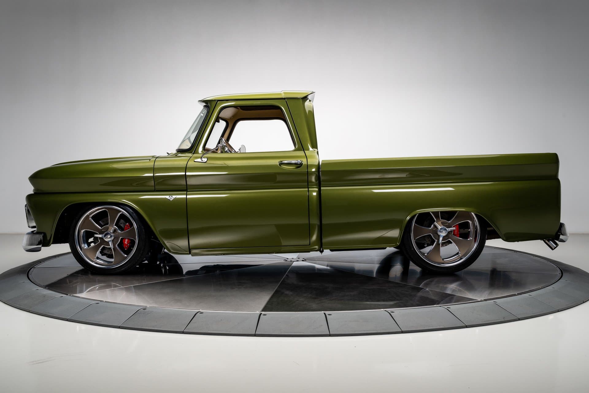 1965 Chevrolet C10 Pickup Truck thumbnail 7