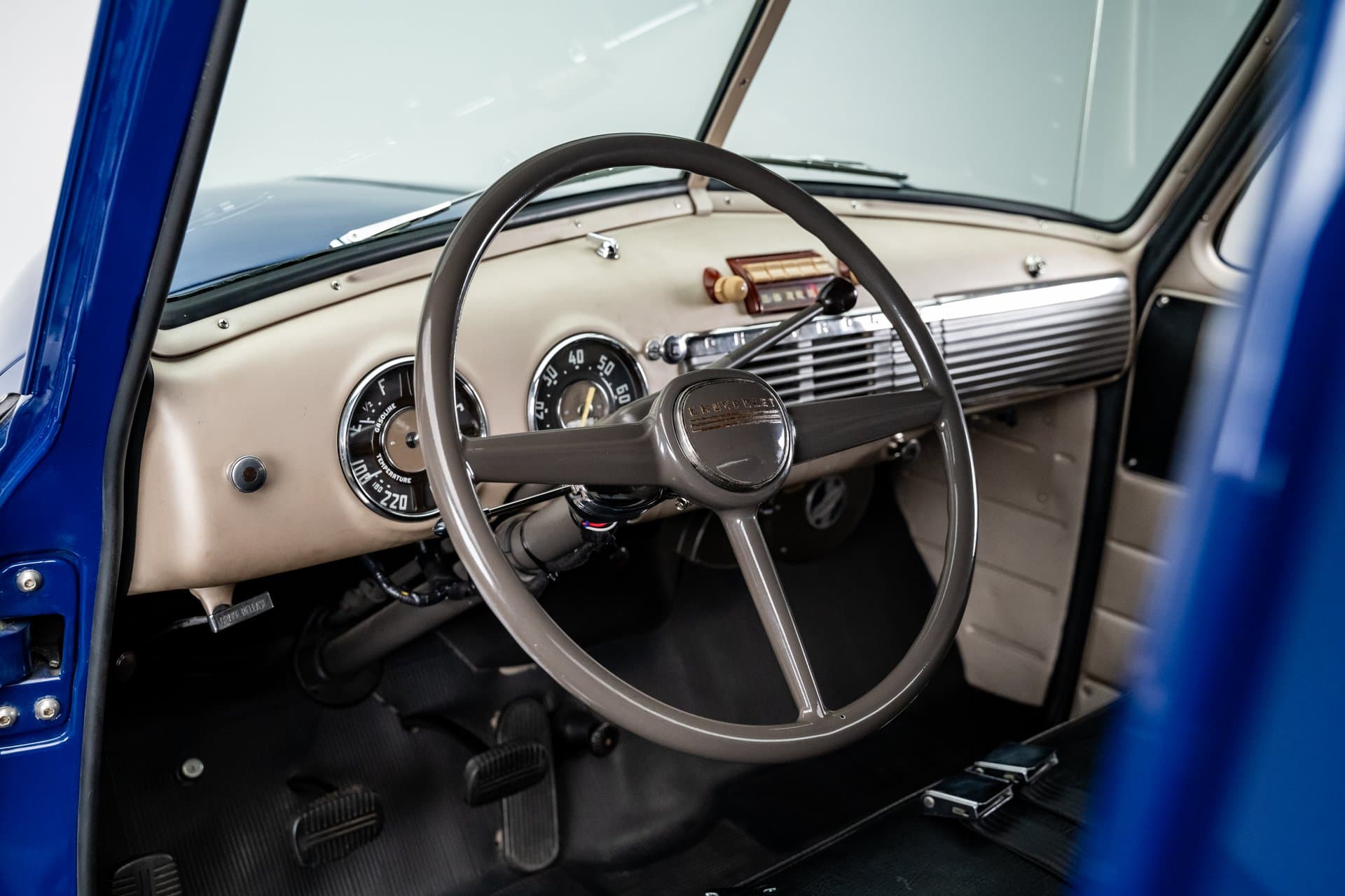 1949 Chevrolet 3100 Pickup Truck — photo 2