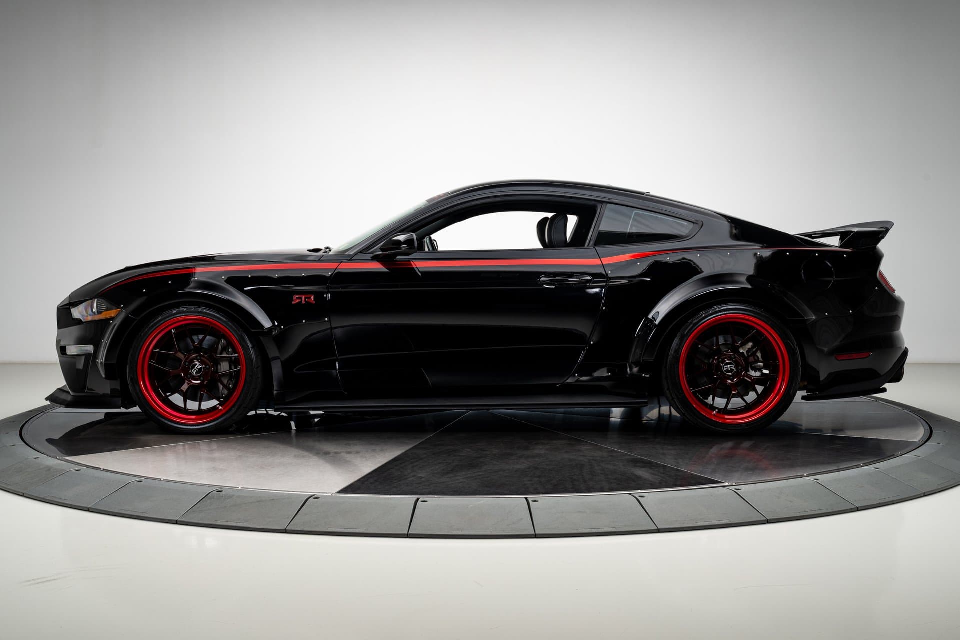 2019 Ford Mustang RTR Spec 5 thumbnail 7