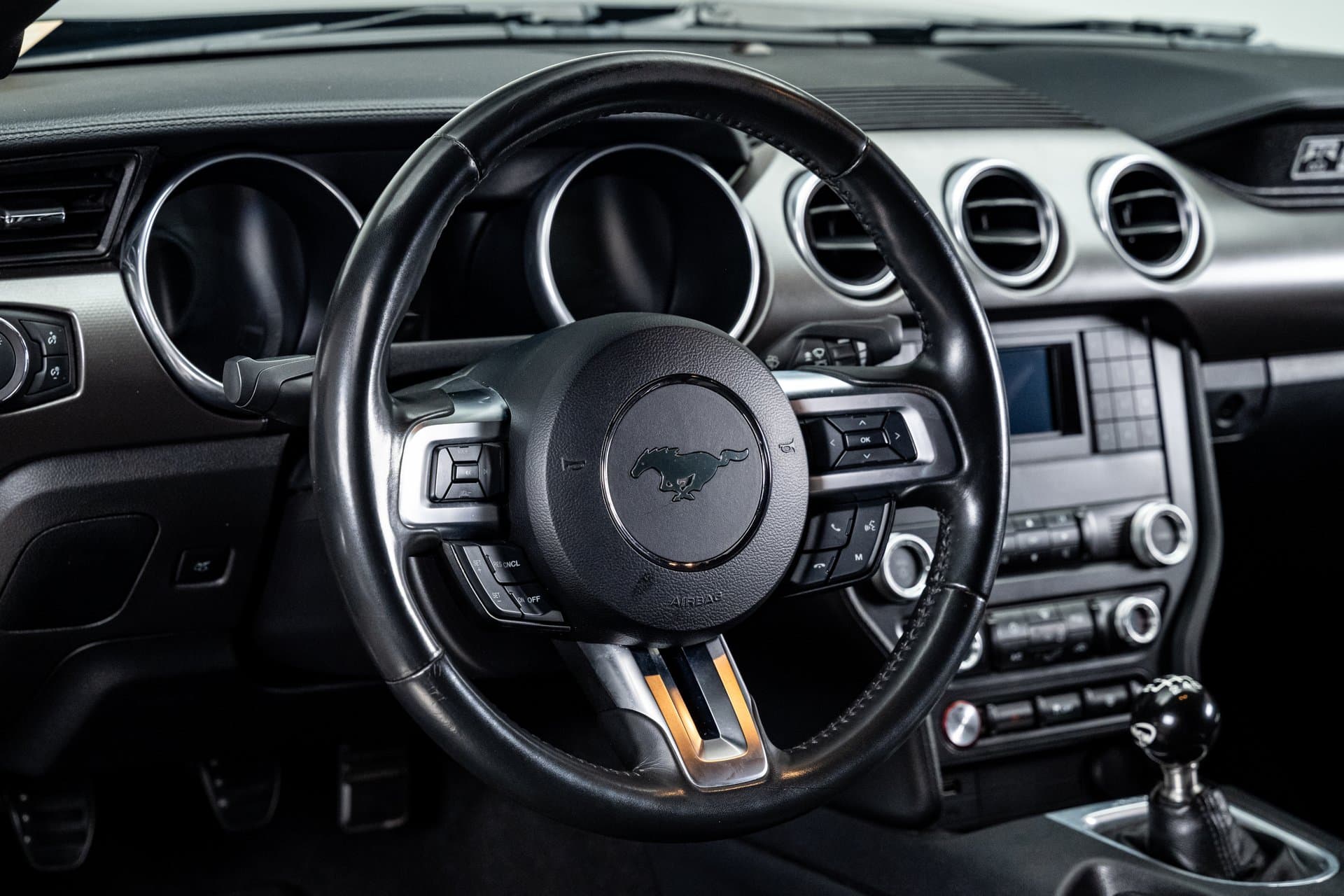 2019 Ford Mustang RTR Spec 5 — photo 2