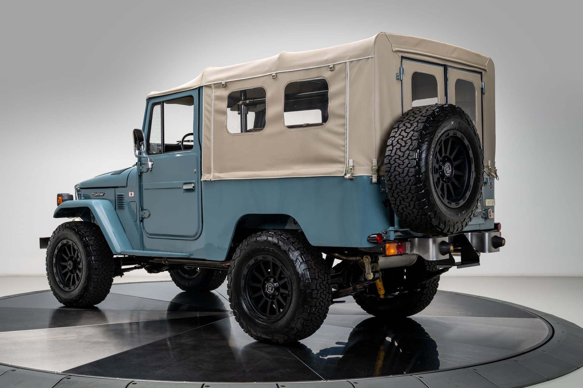 1979 Toyota Land Cruiser FJ43 thumbnail 11