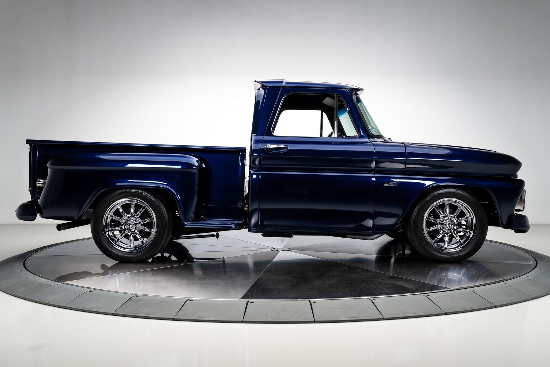 1966 Chevrolet C10 Pickup Truck thumbnail 7