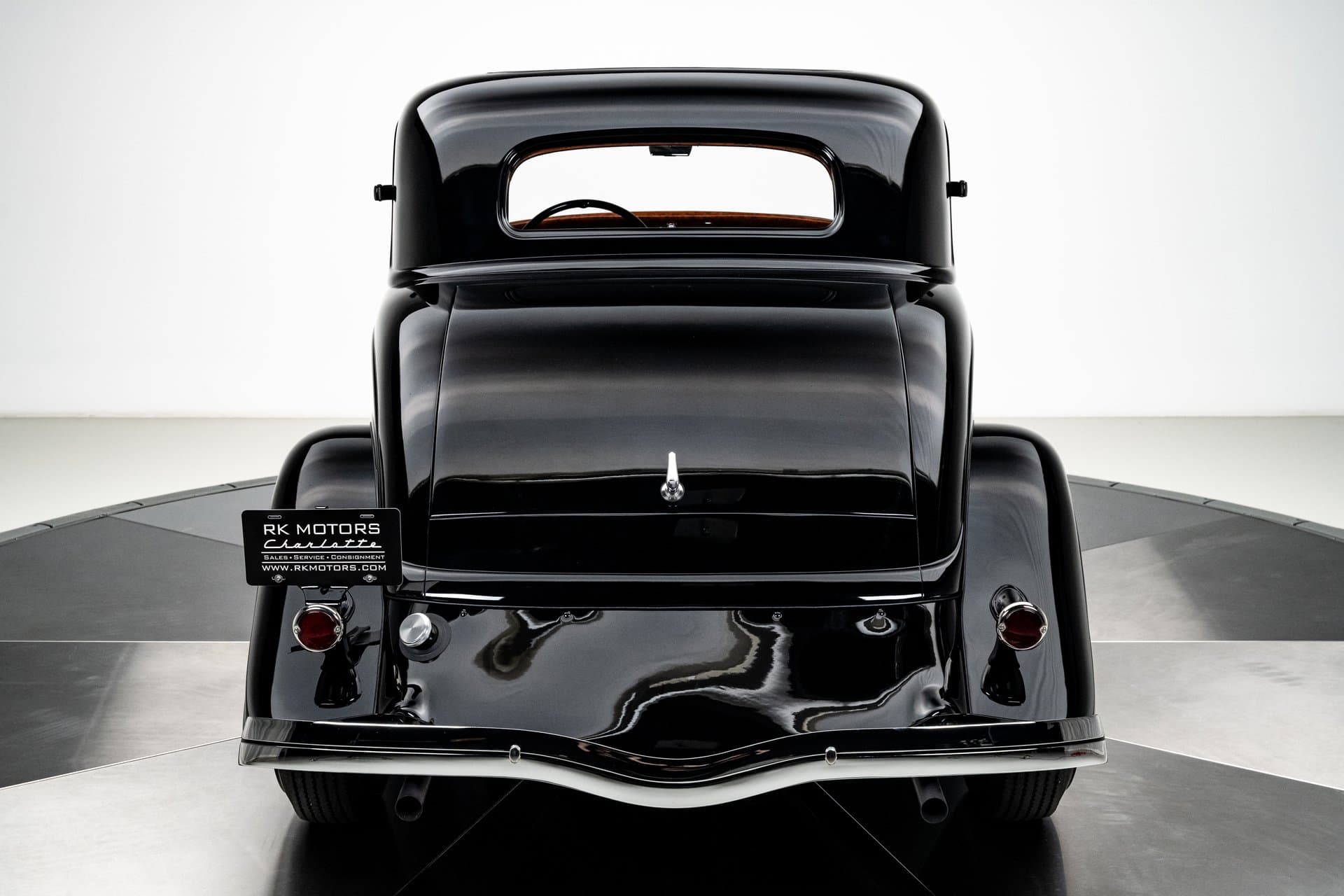 1933 Ford Coupe thumbnail 8