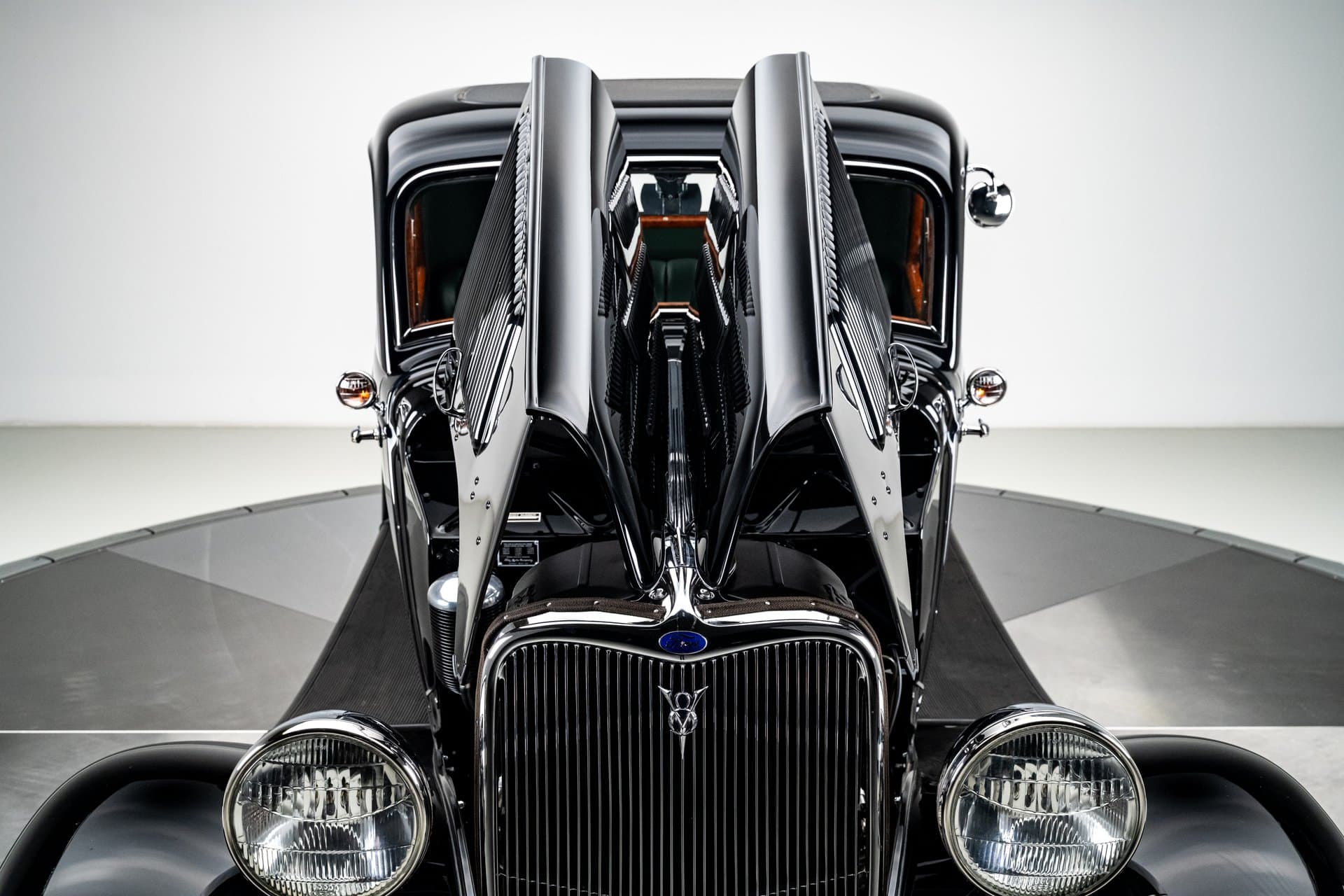 1933 Ford Coupe thumbnail 10