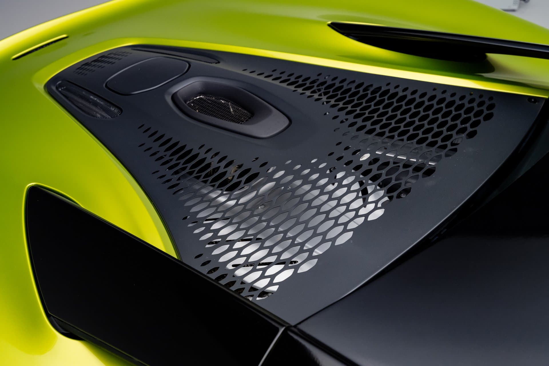 2023 Mclaren Artura thumbnail 12