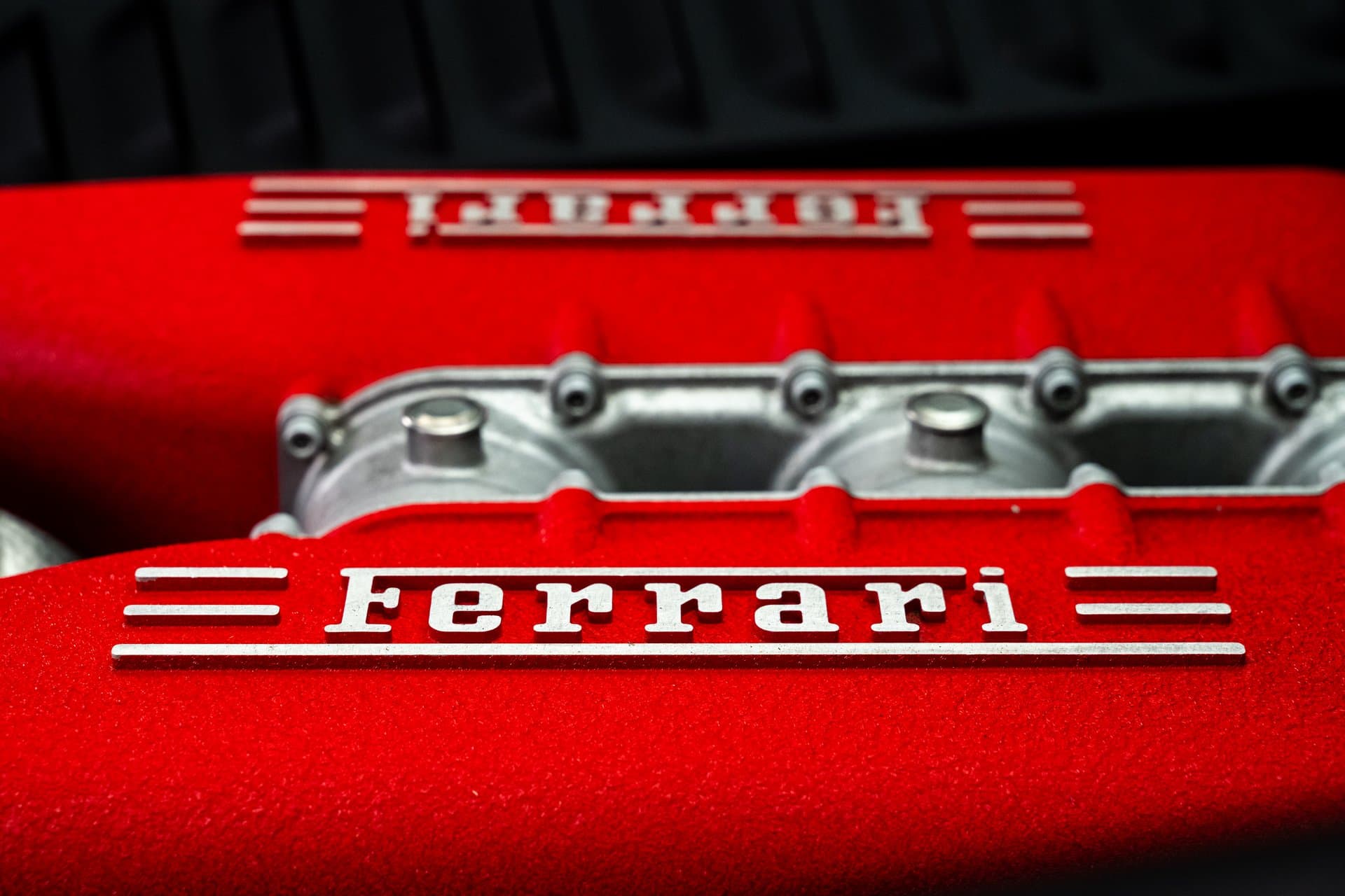 2010 Ferrari 458 Italia thumbnail 15