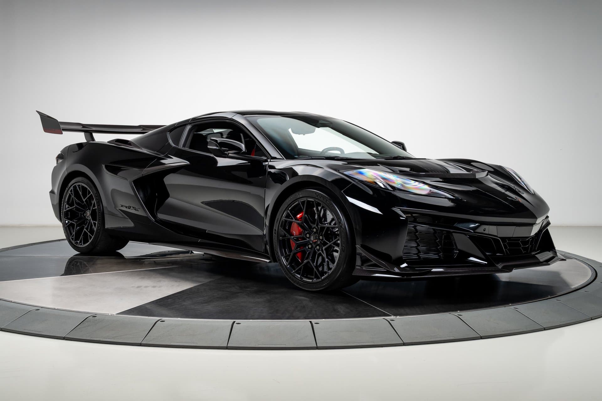 2026 Chevrolet Corvette ZR1X thumbnail 3
