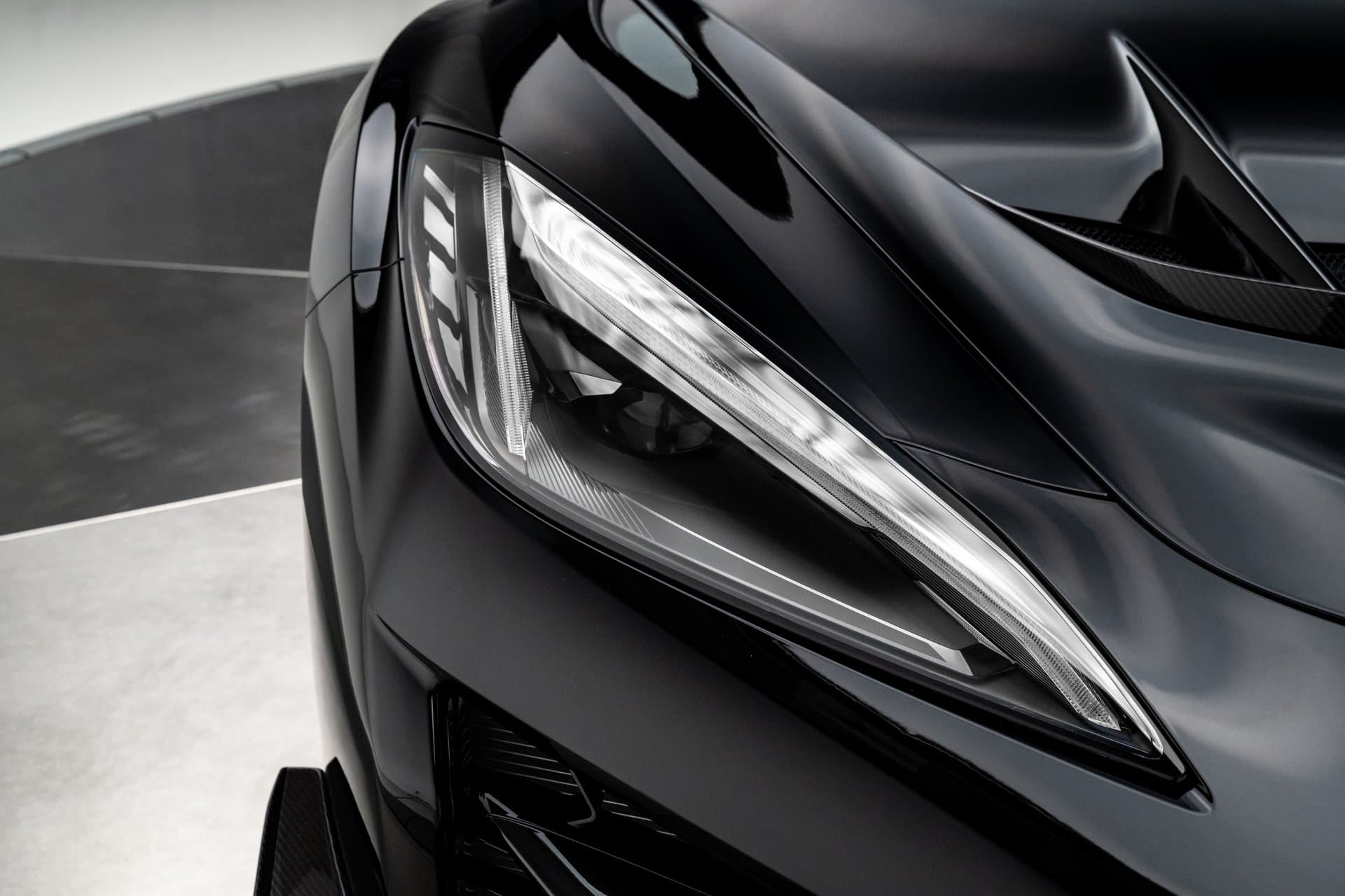 2026 Chevrolet Corvette ZR1X thumbnail 4