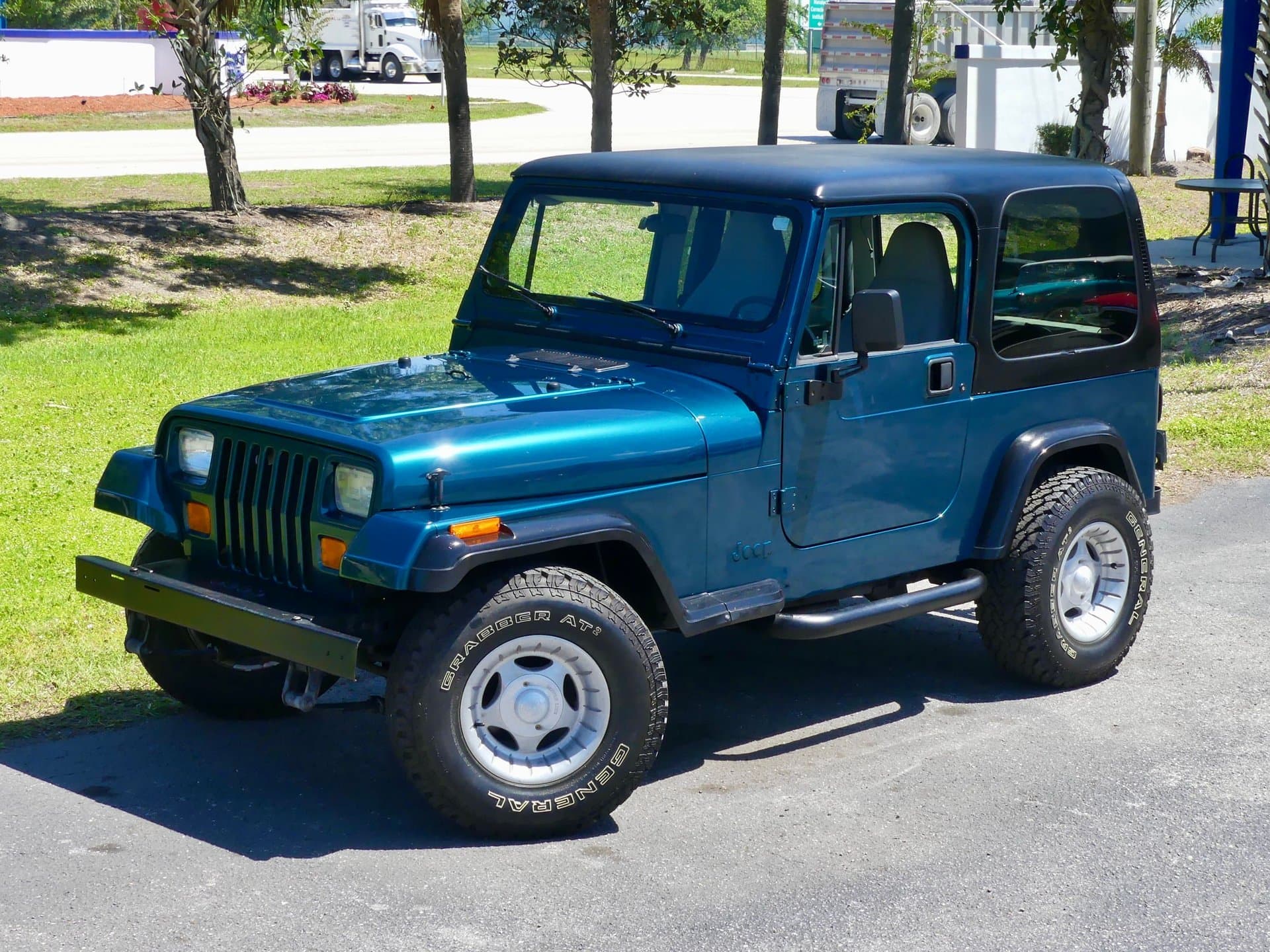 1995 Jeep Wrangler 4x4 thumbnail 3