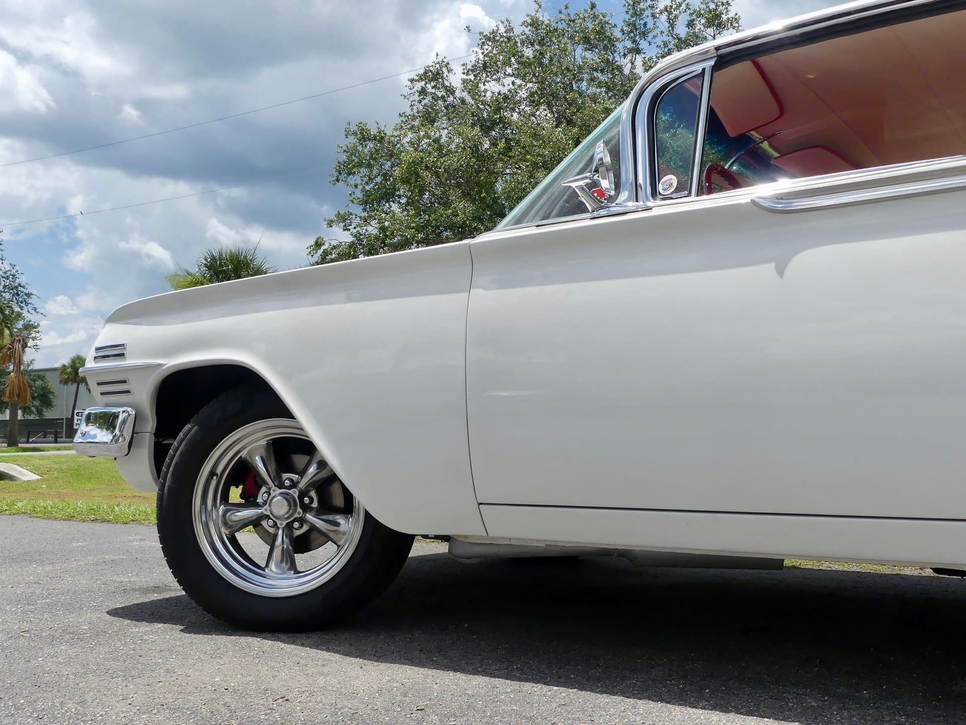 1960 Chevrolet Impala Hardtop Sport Coupe RWD thumbnail 8