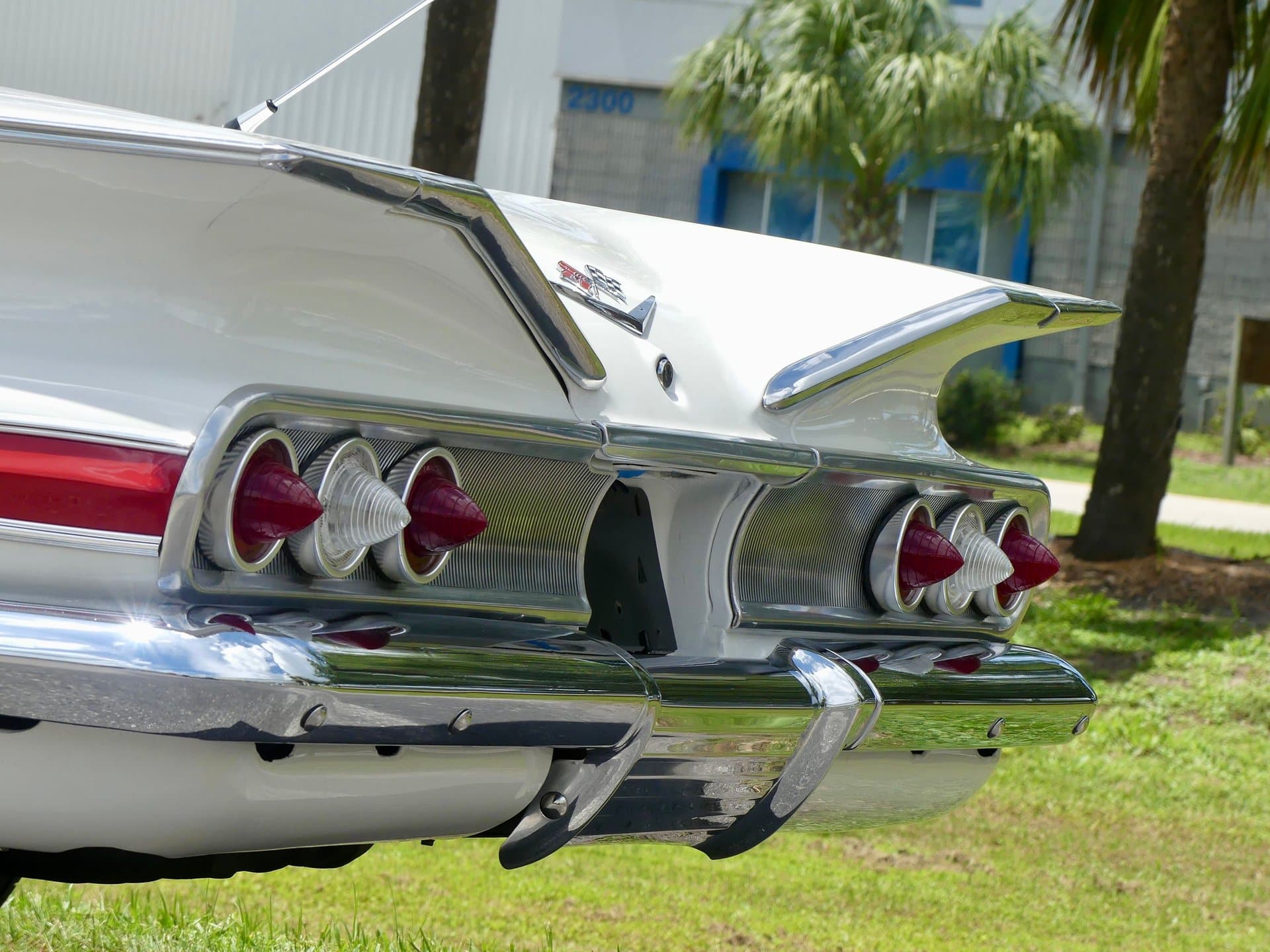 1960 Chevrolet Impala Hardtop Sport Coupe RWD thumbnail 10