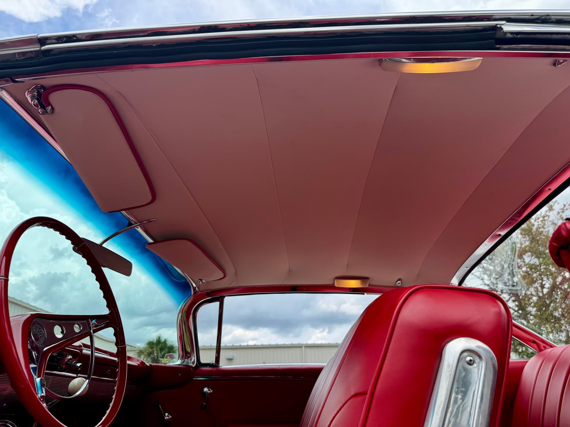 1960 Chevrolet Impala Hardtop Sport Coupe RWD thumbnail 17